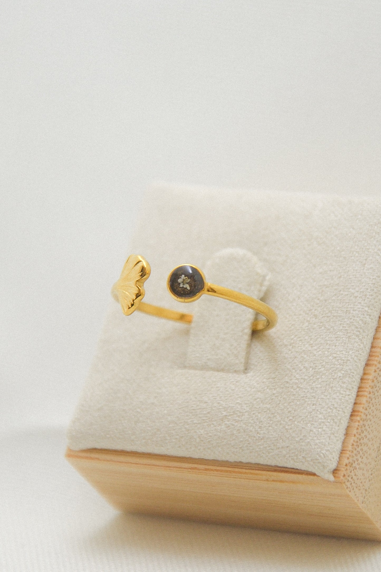 Flower ring