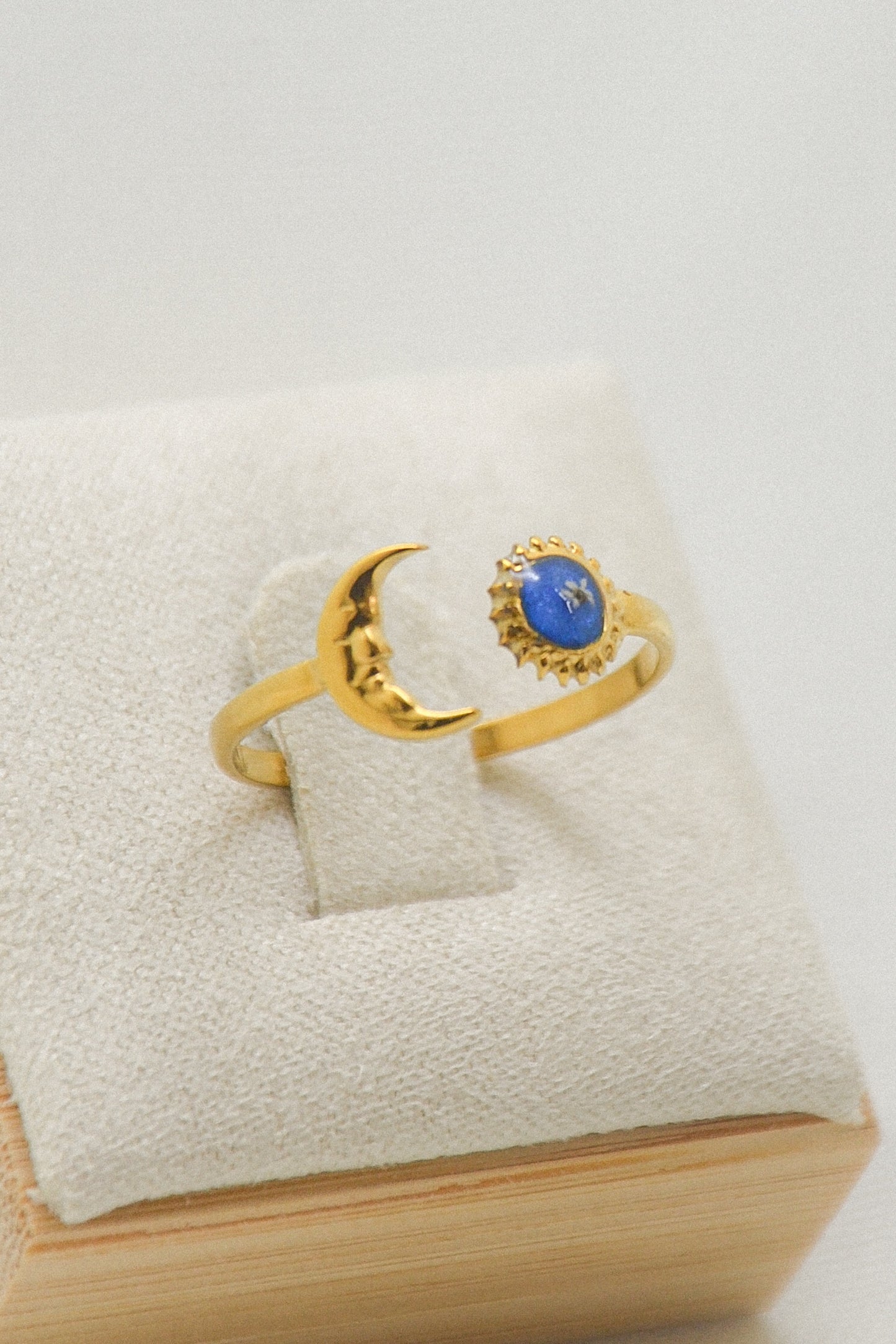 Flower ring