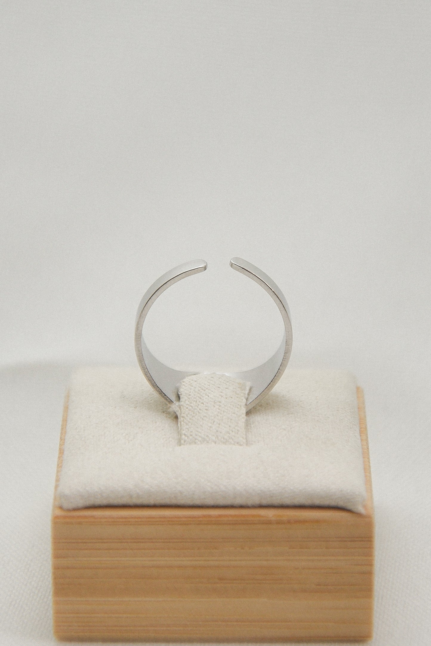 Flower ring