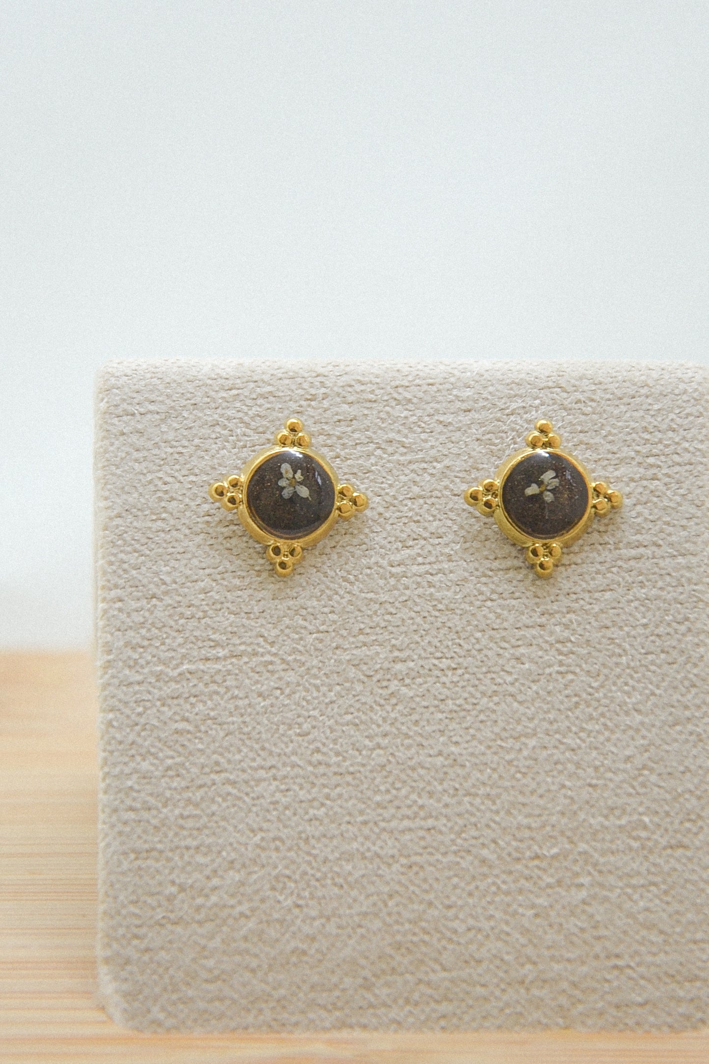 Queen Anne’s Lace Studs