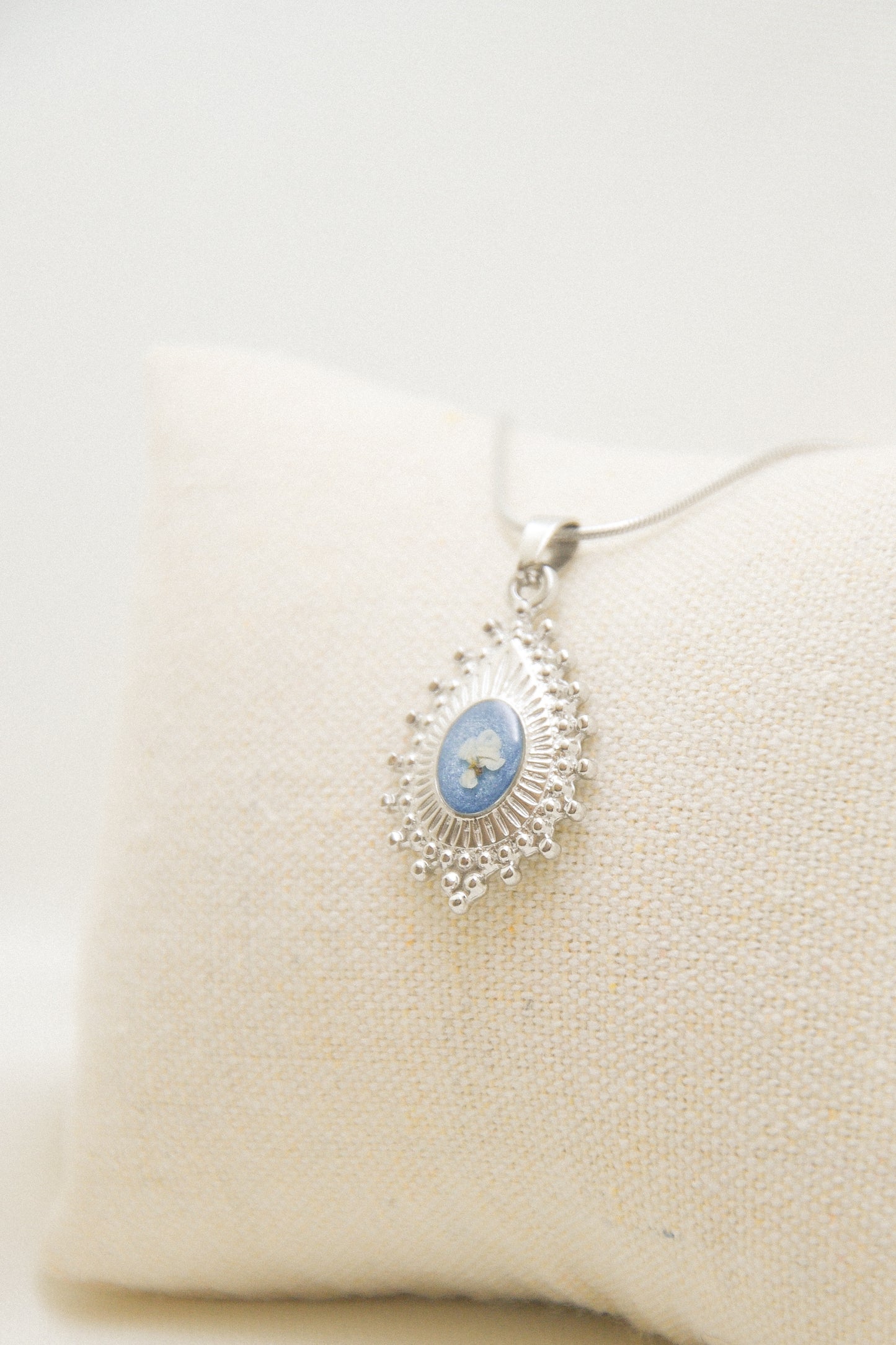 Flower necklace