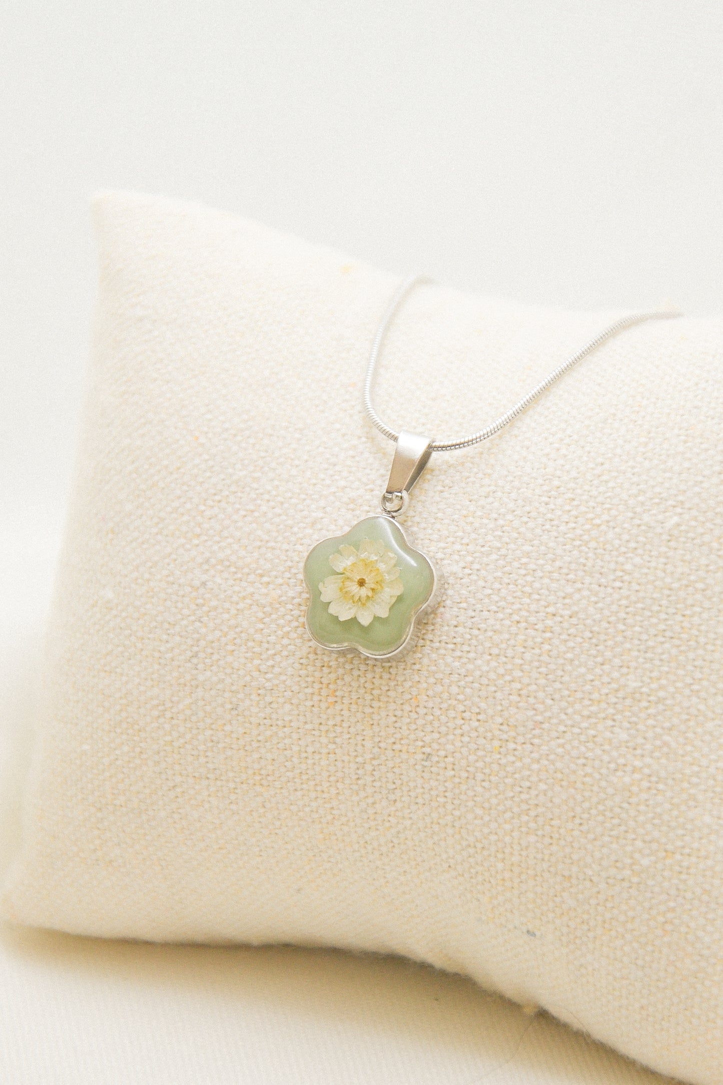 Flower necklace