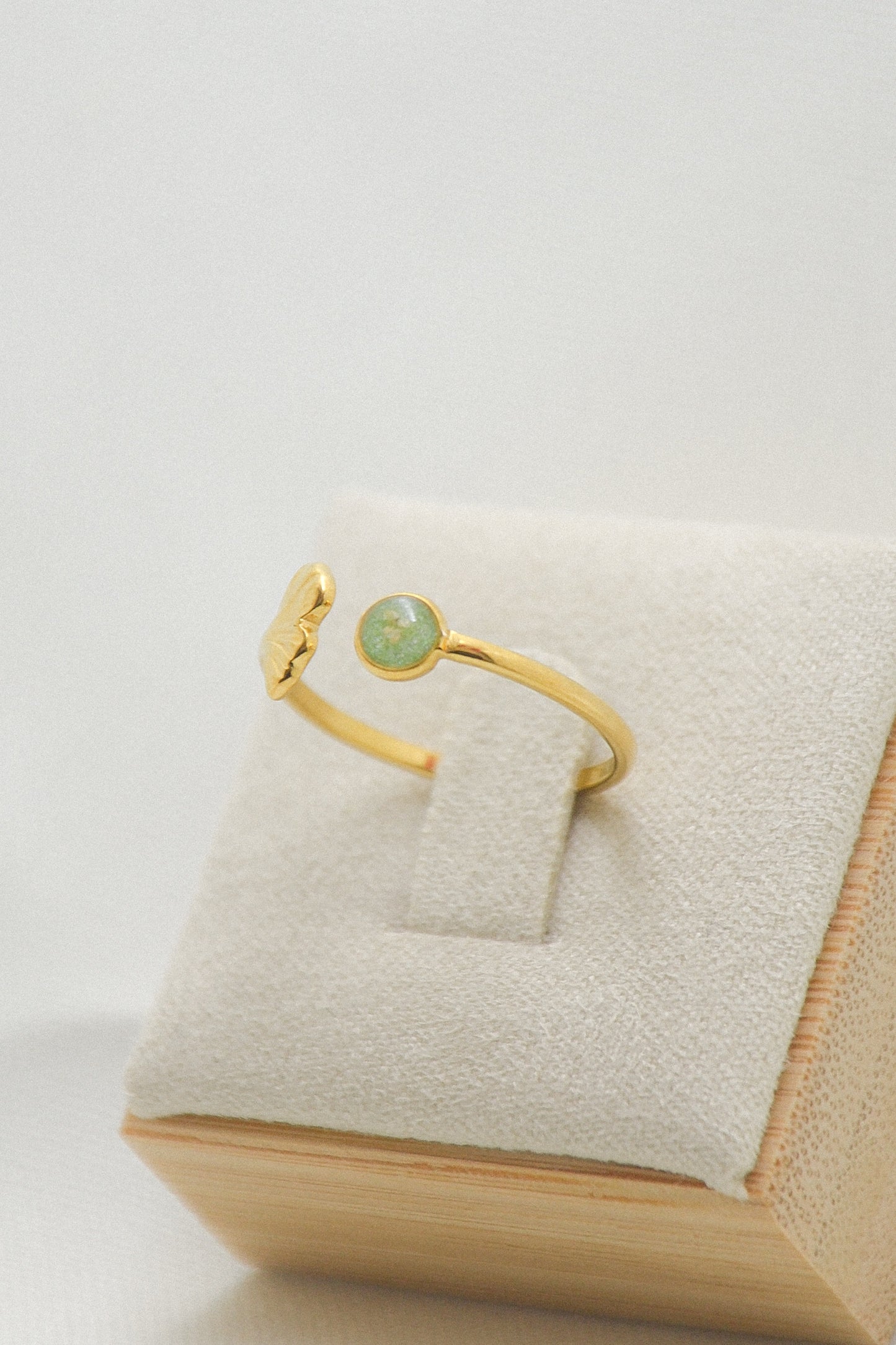 Flower ring