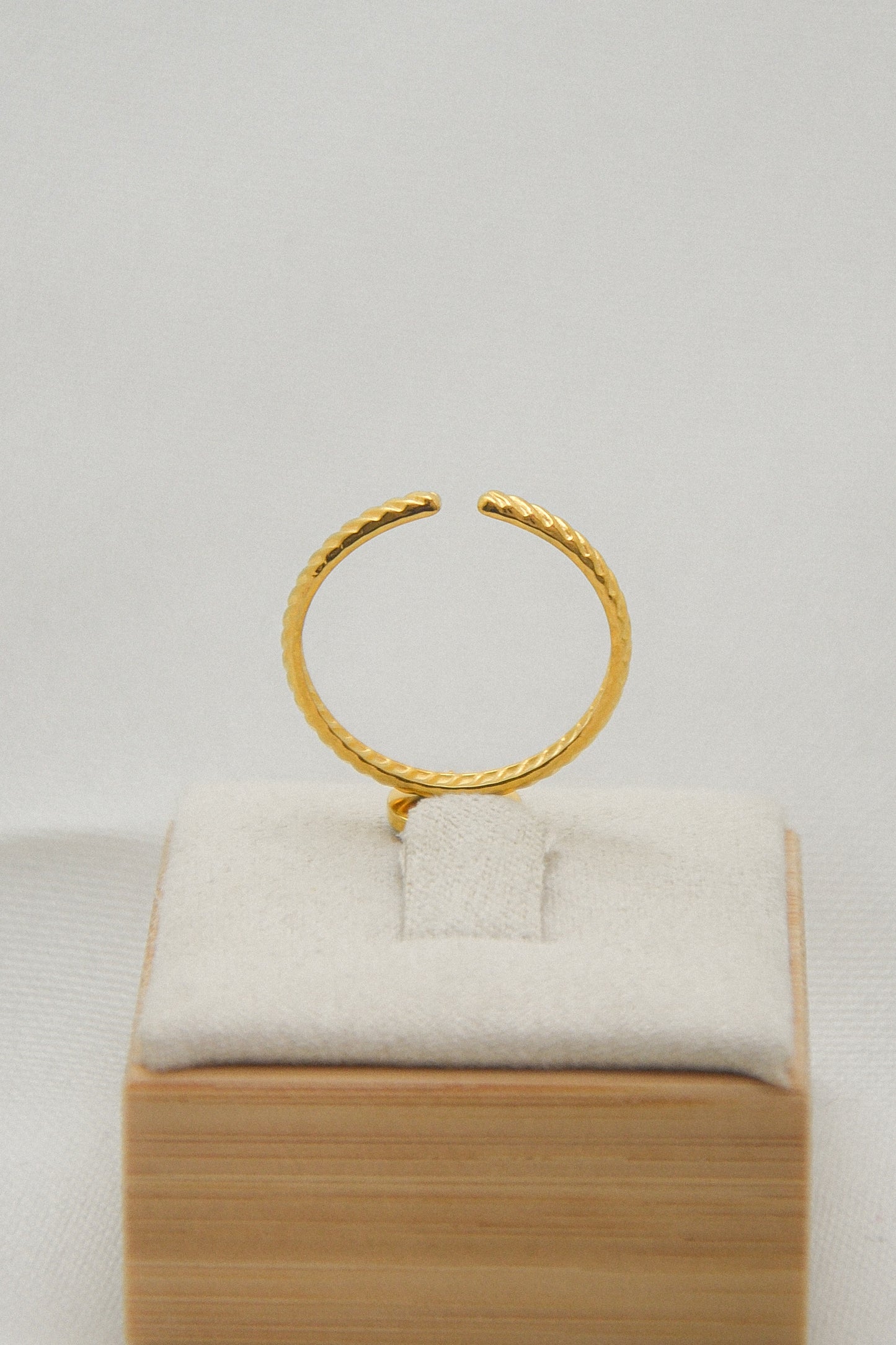 Flower ring