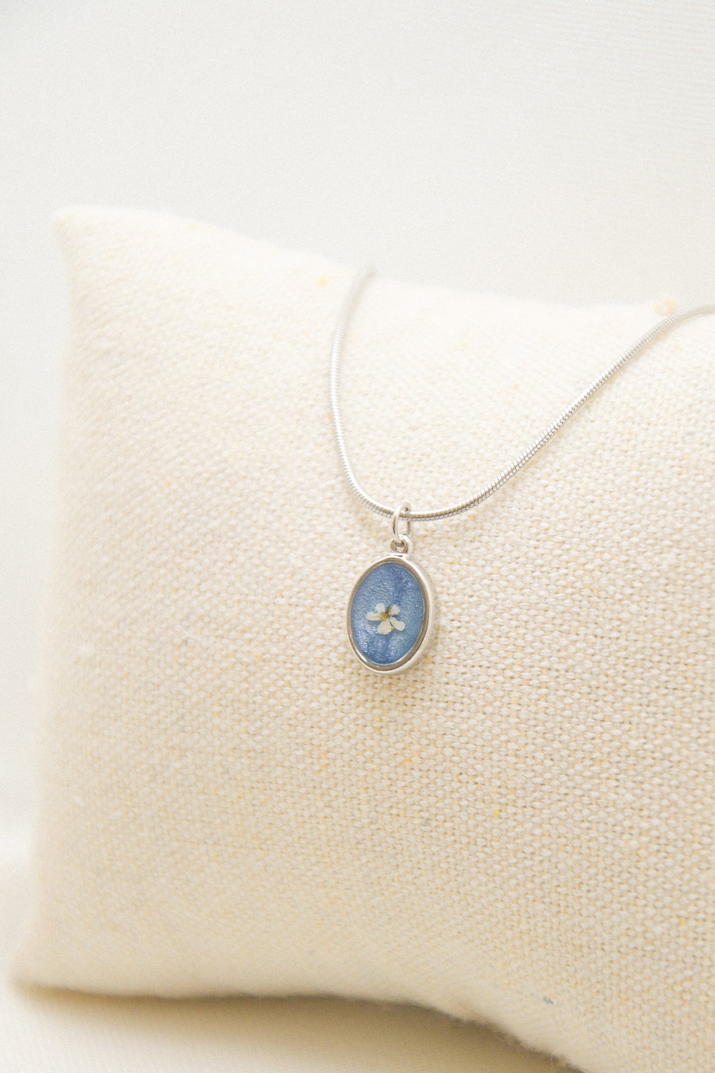 Flower necklace