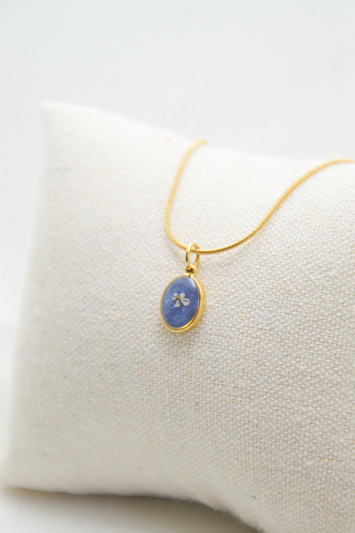 Flower necklace
