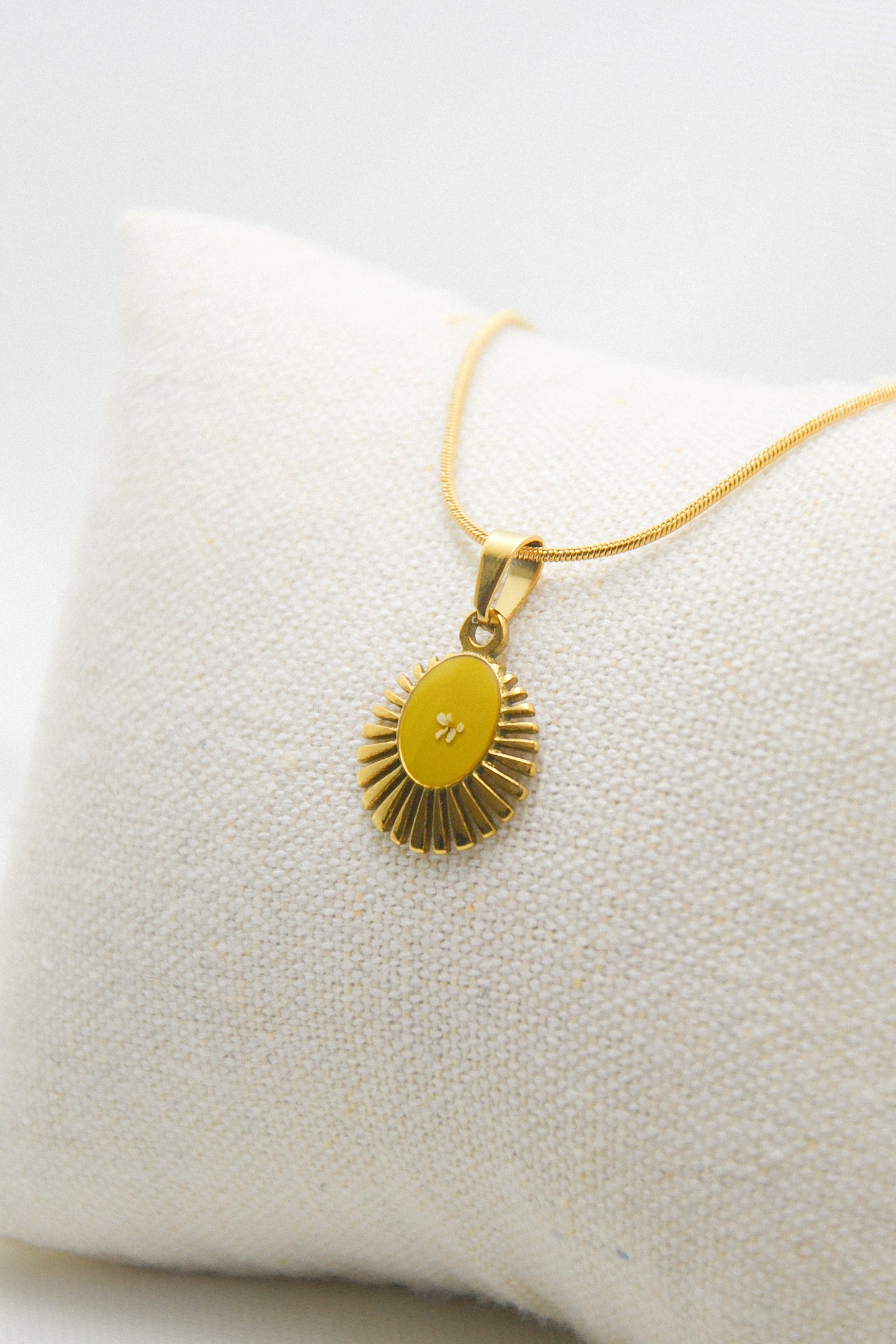 Flower necklace