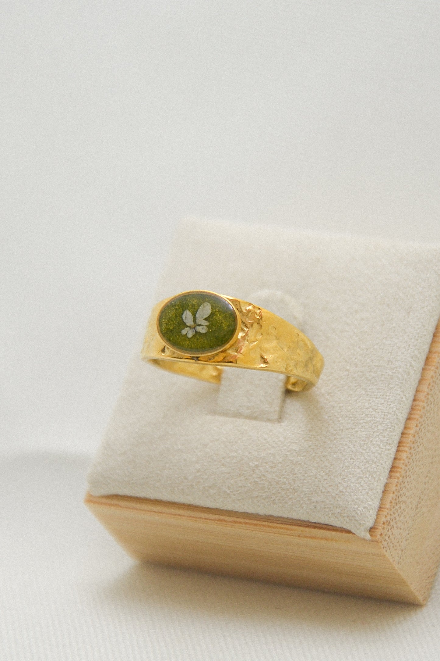 Flower ring