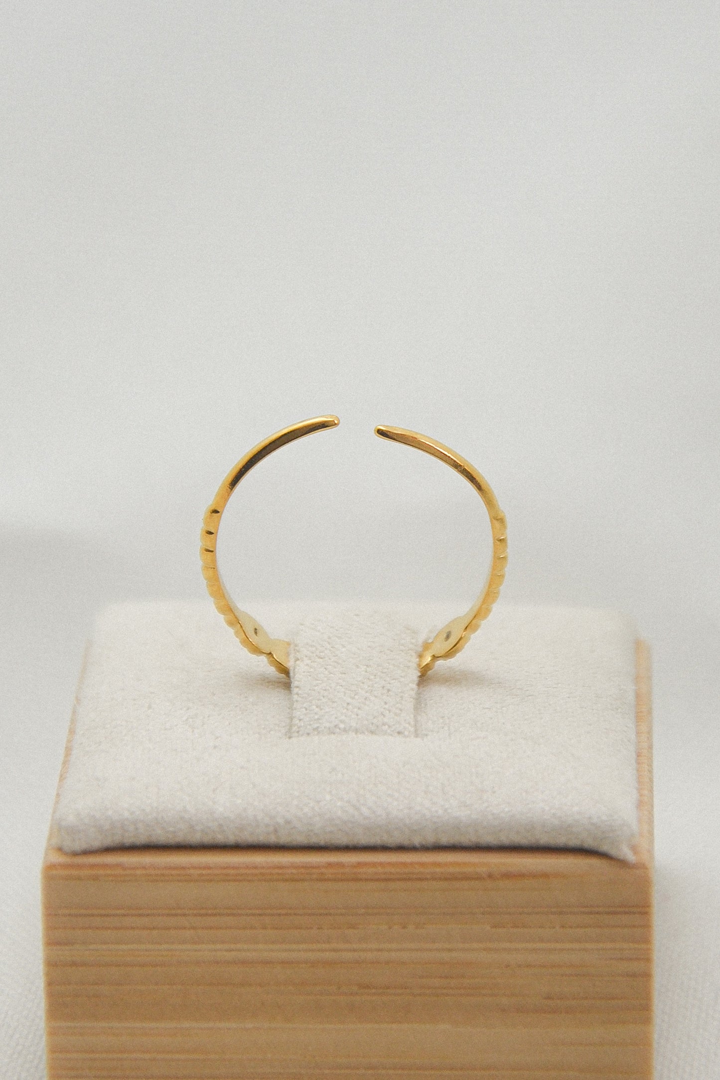 Flower ring