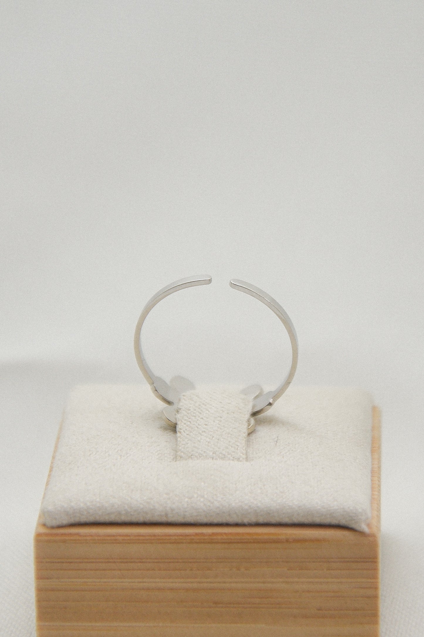Flower ring