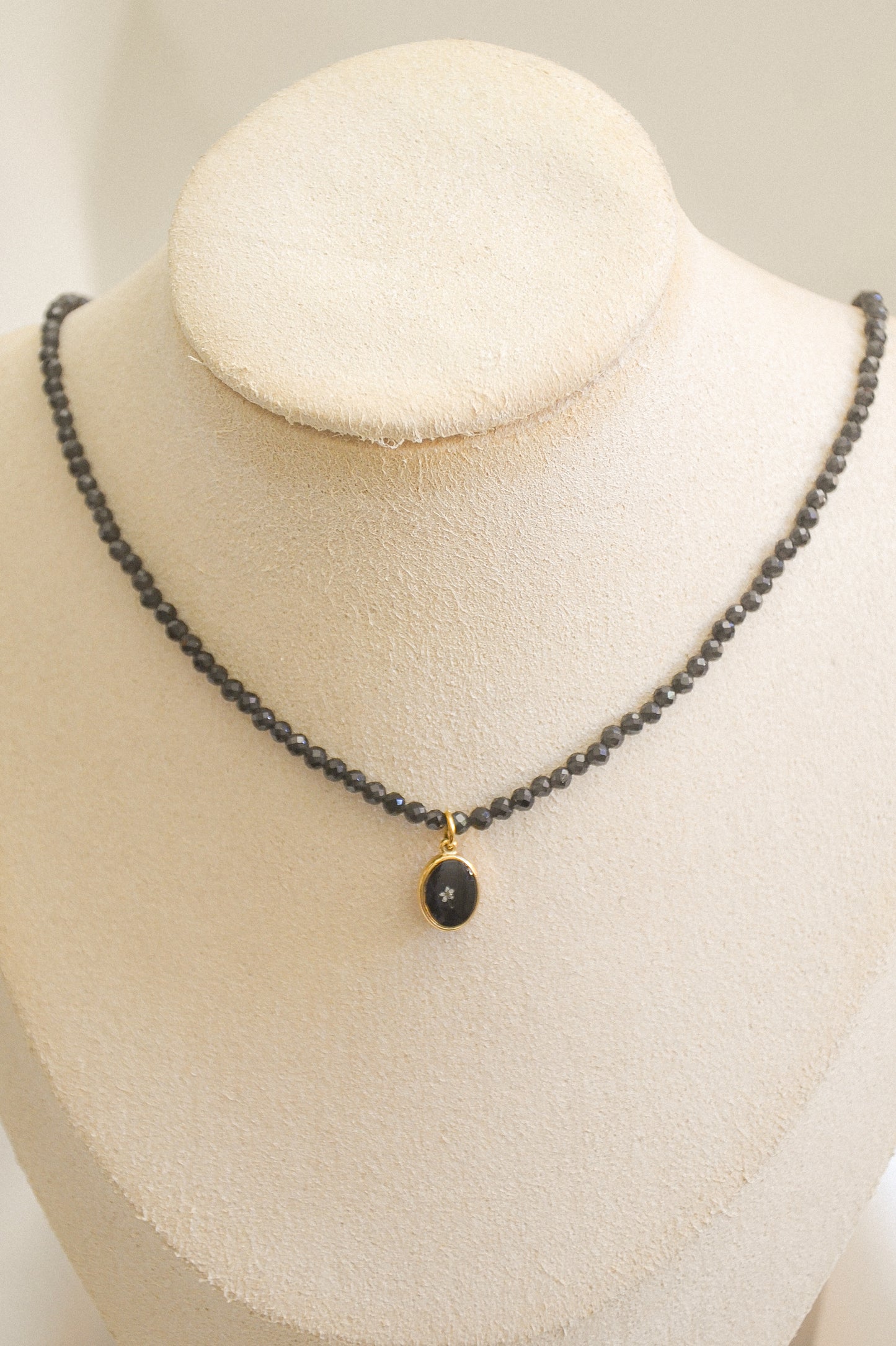 Onix necklace
