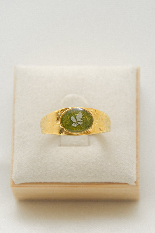 Flower ring