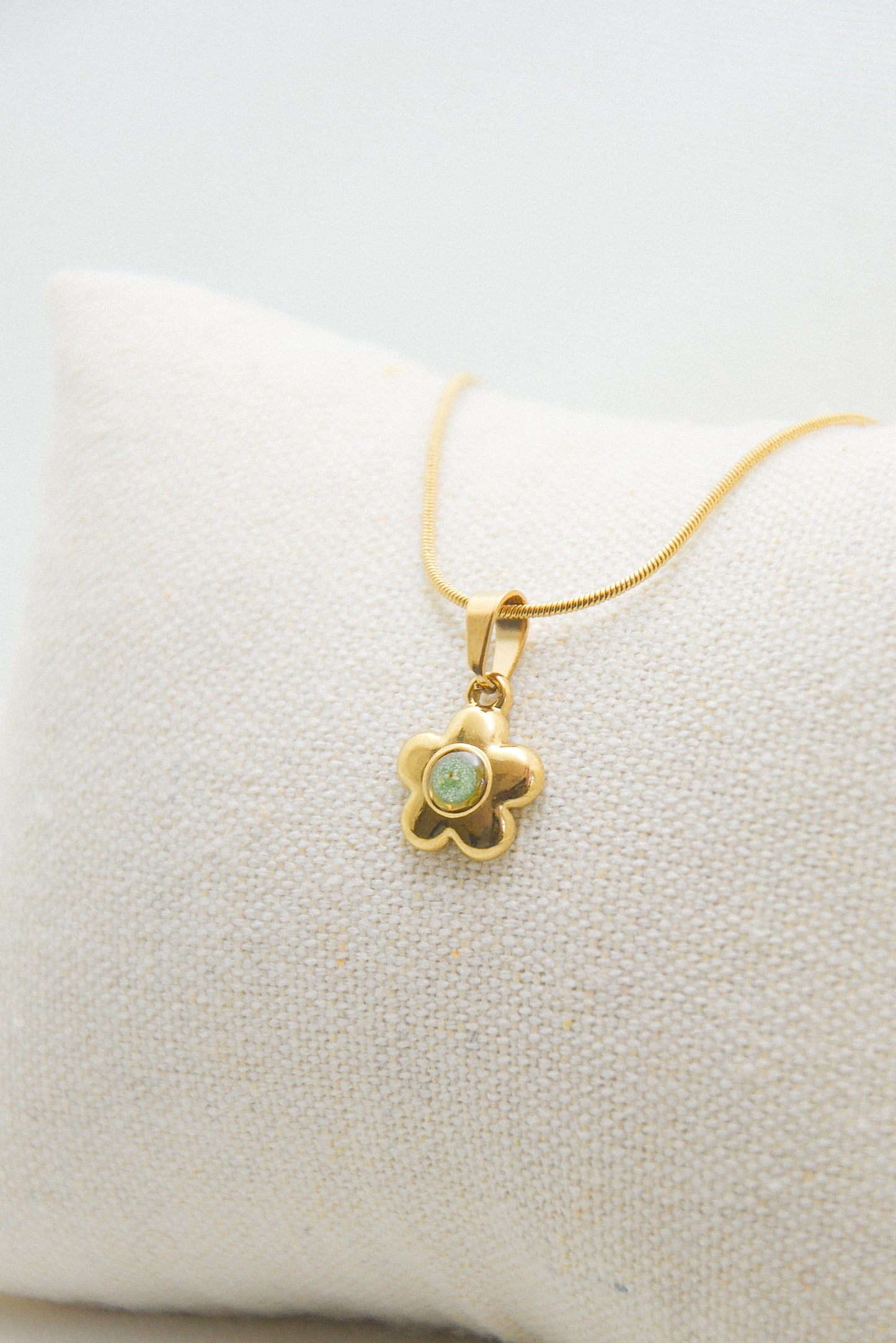 Flower necklace