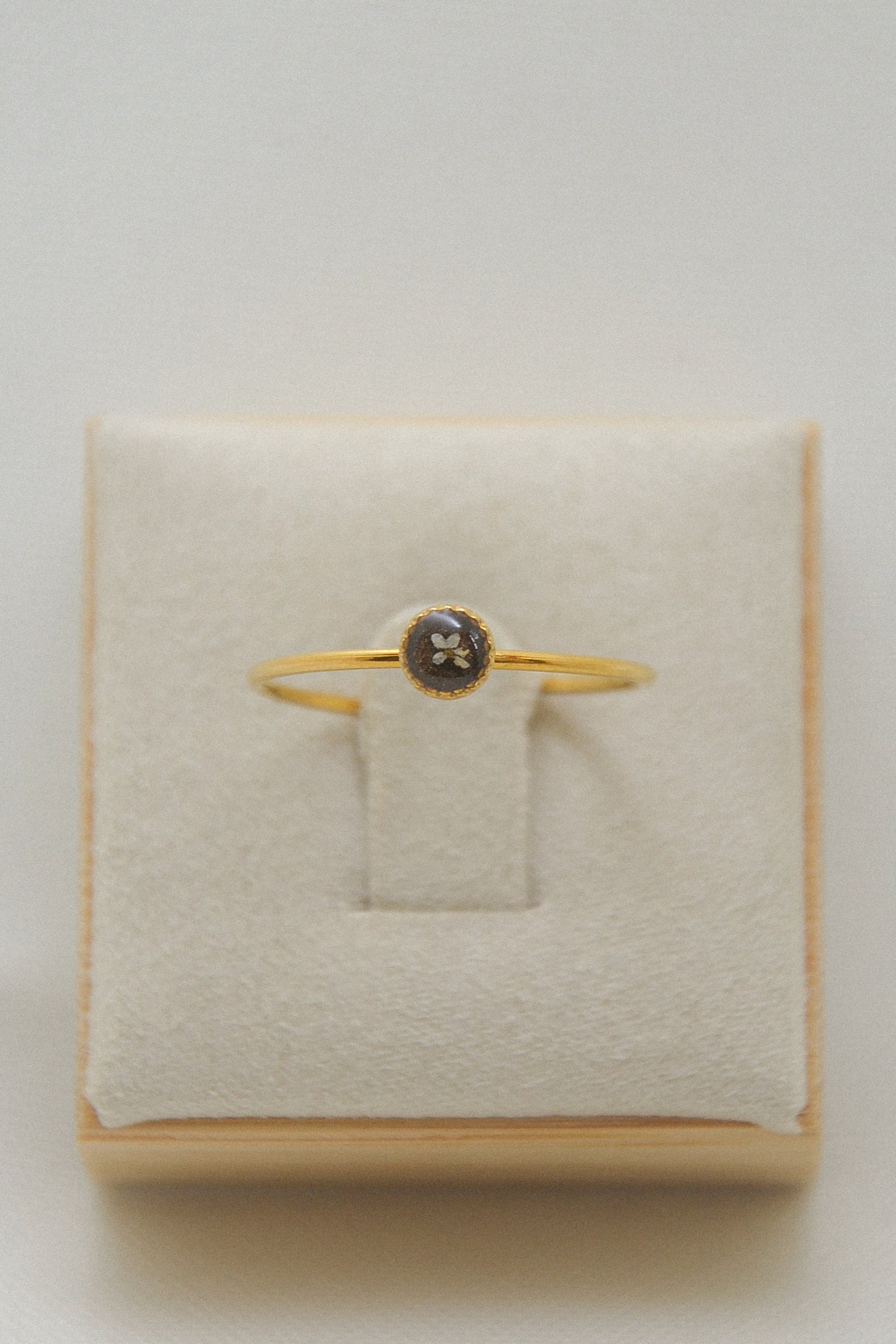 Flower ring