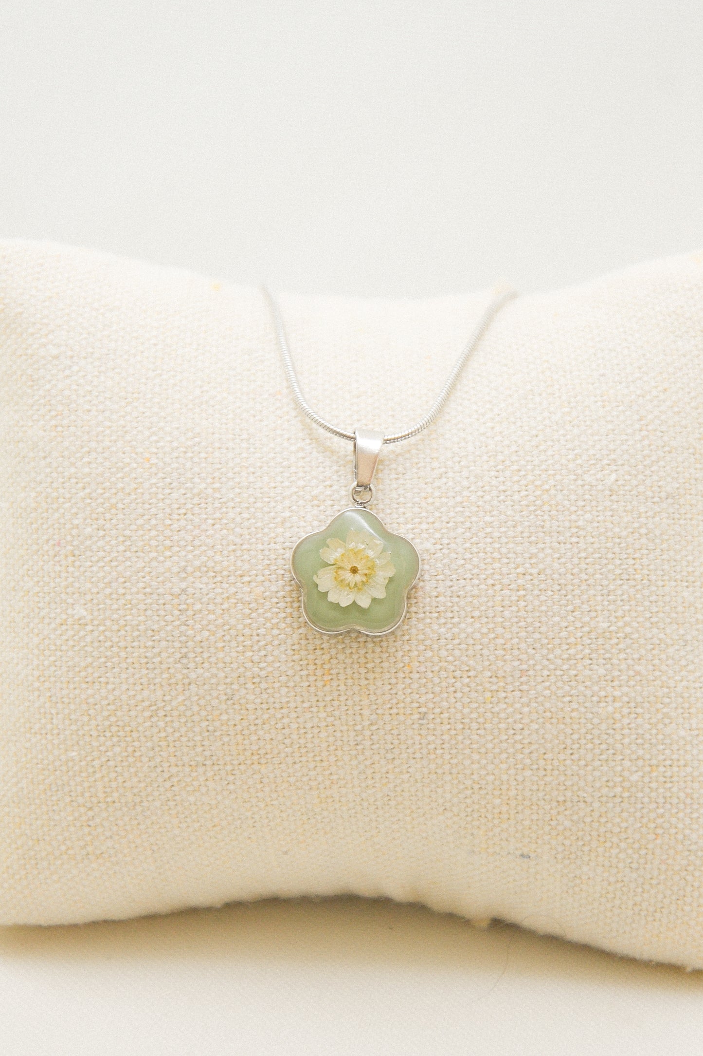 Flower necklace