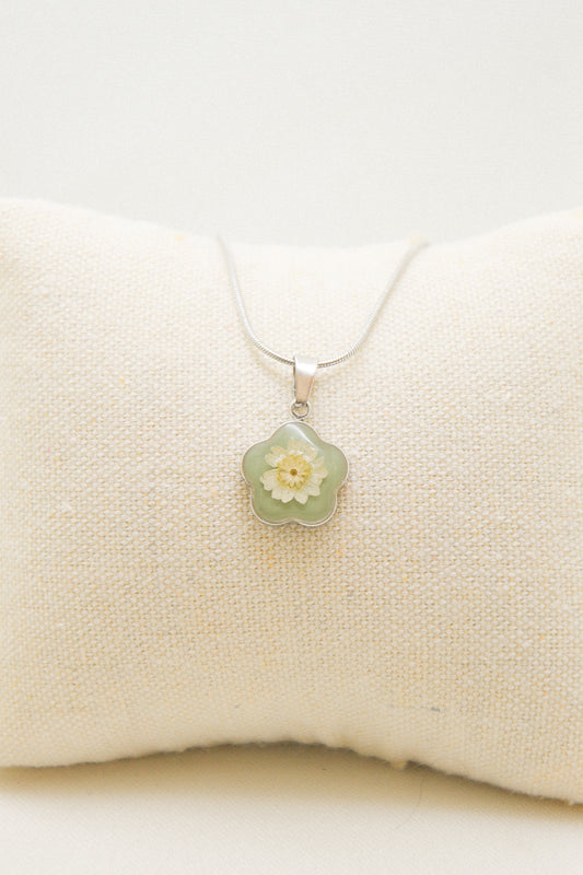 Flower necklace
