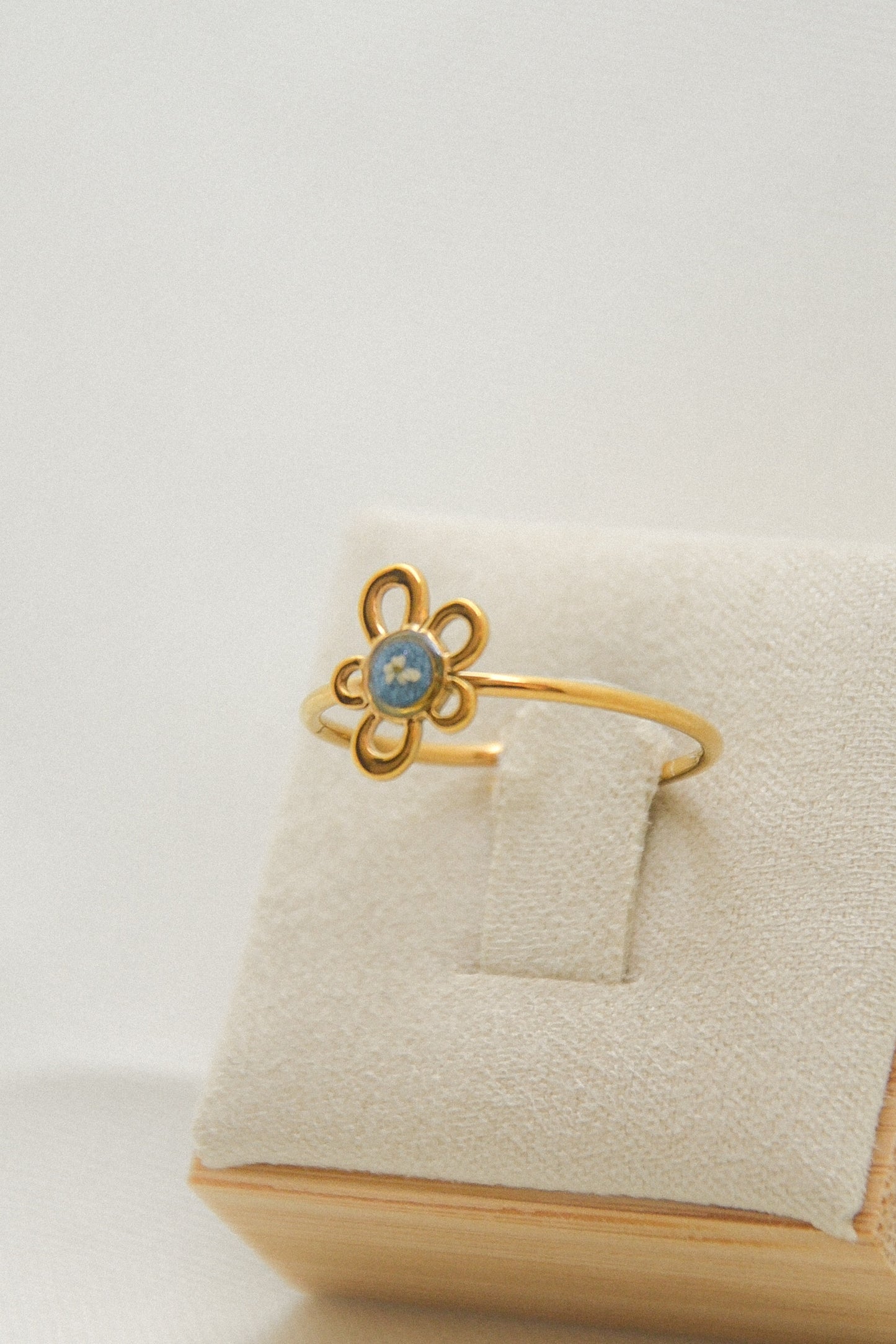 Flower ring
