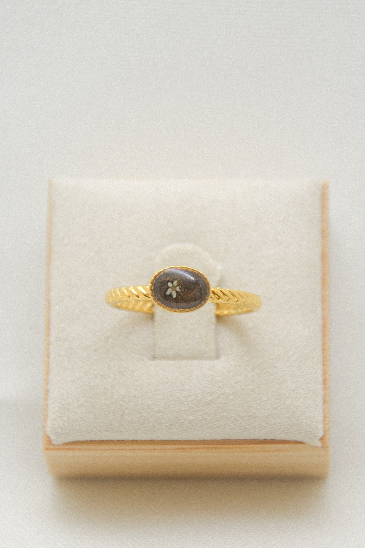 Flower ring