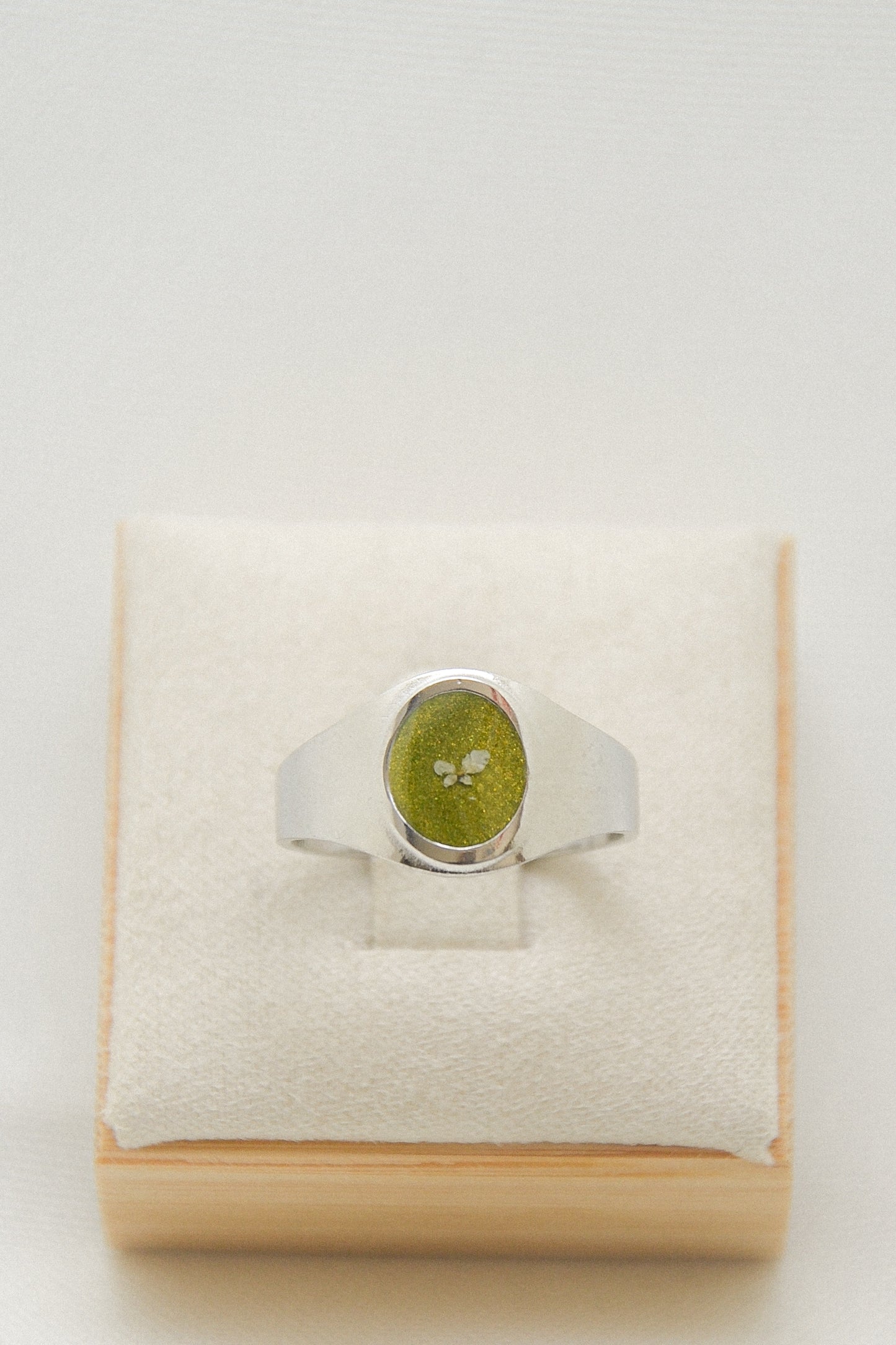 Flower ring