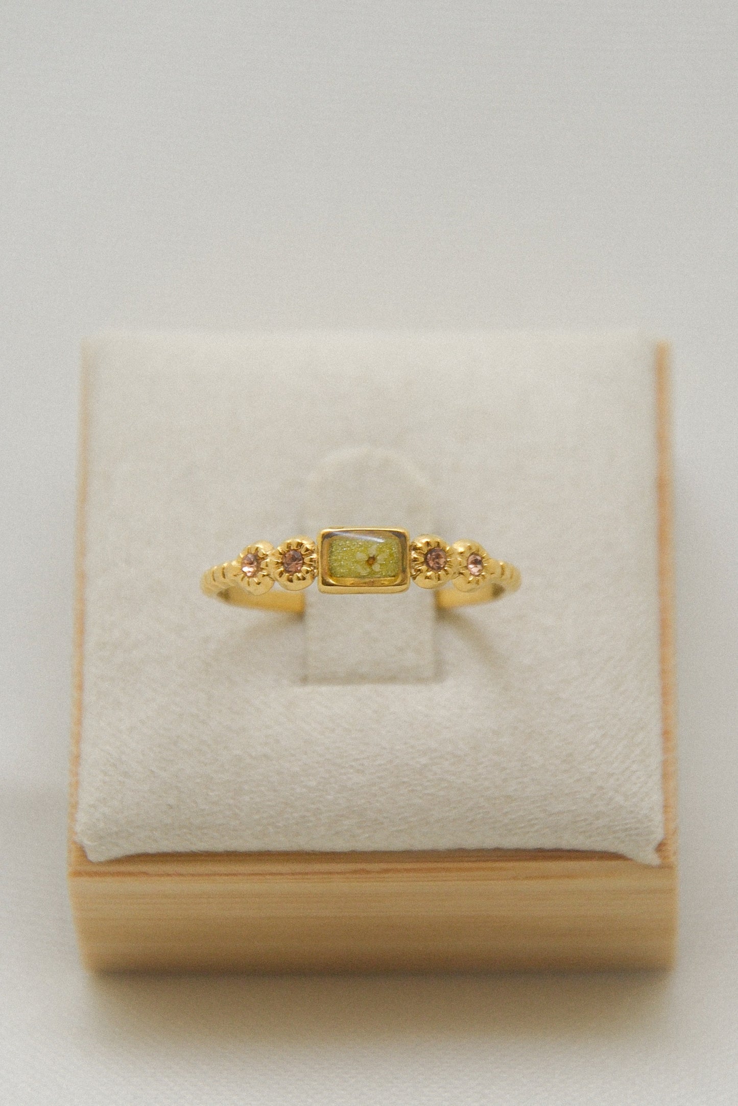Flower ring