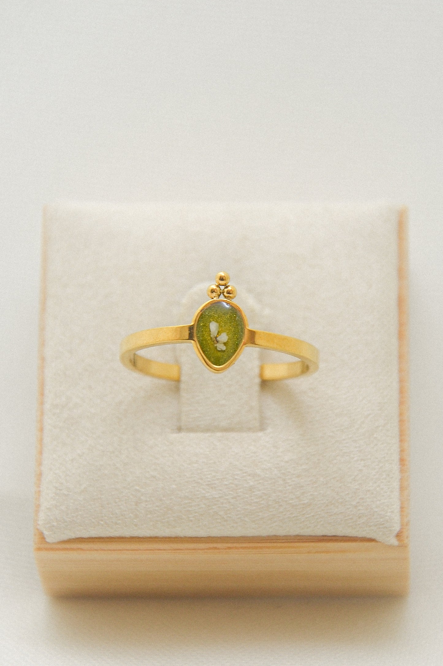 Flower ring