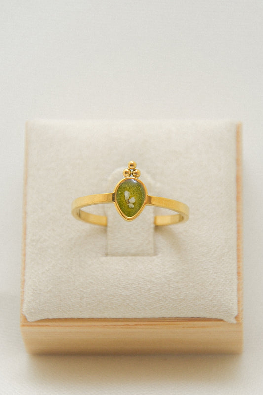 Flower ring