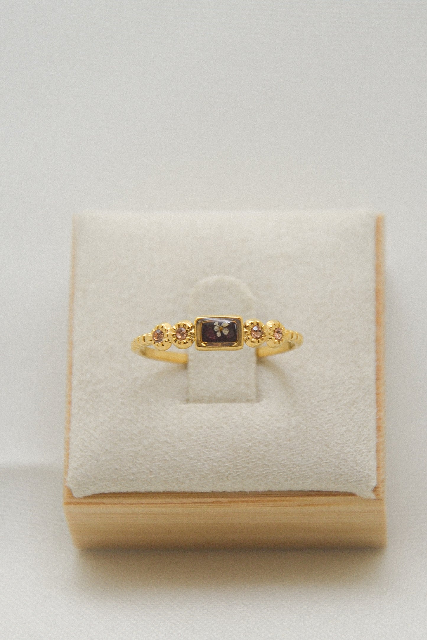 Flower ring