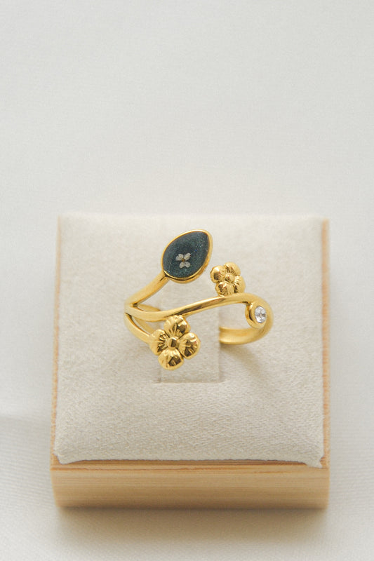 Flower ring