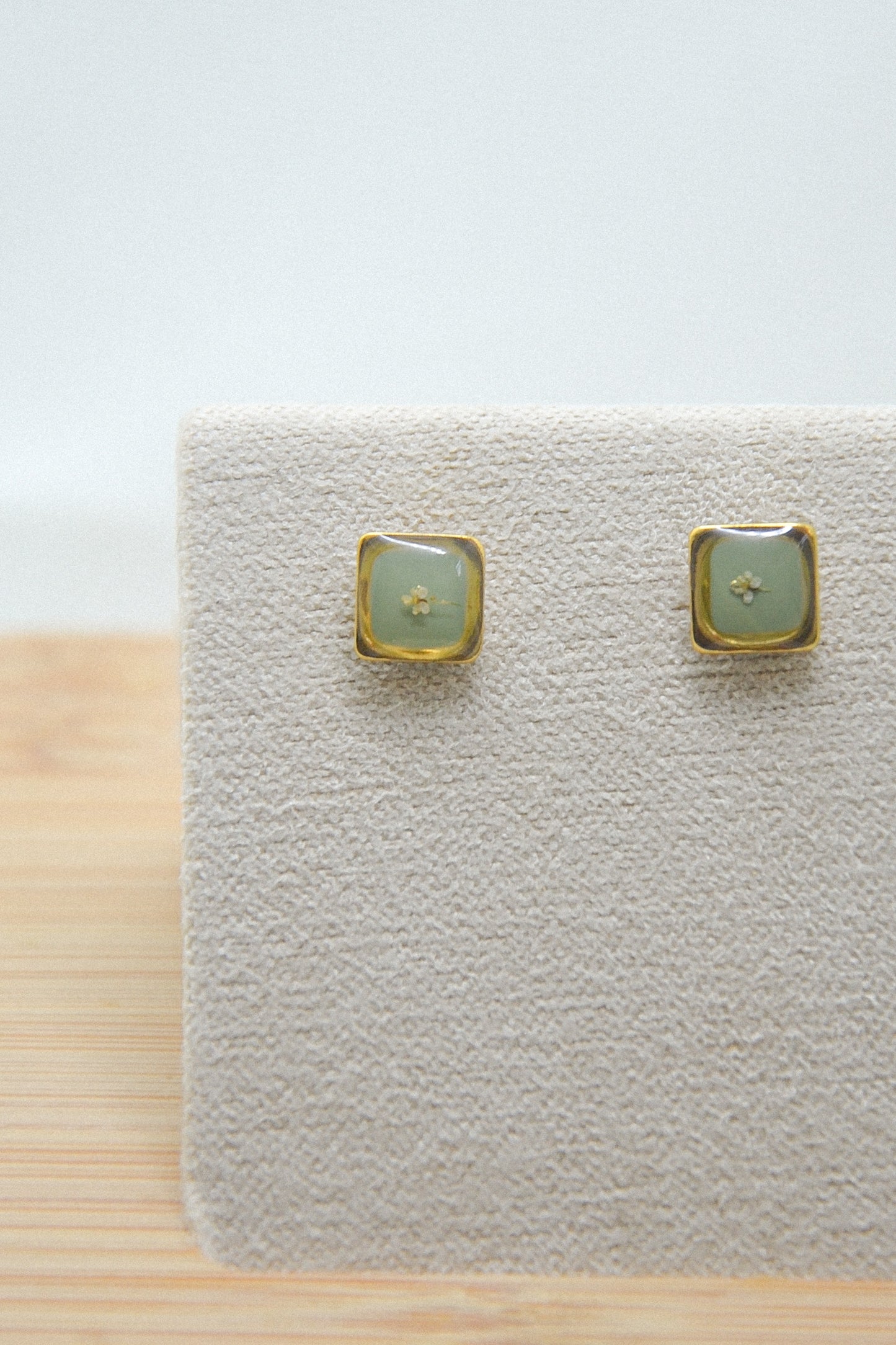 Queen Anne’s Lace Studs