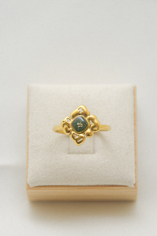 Flower ring