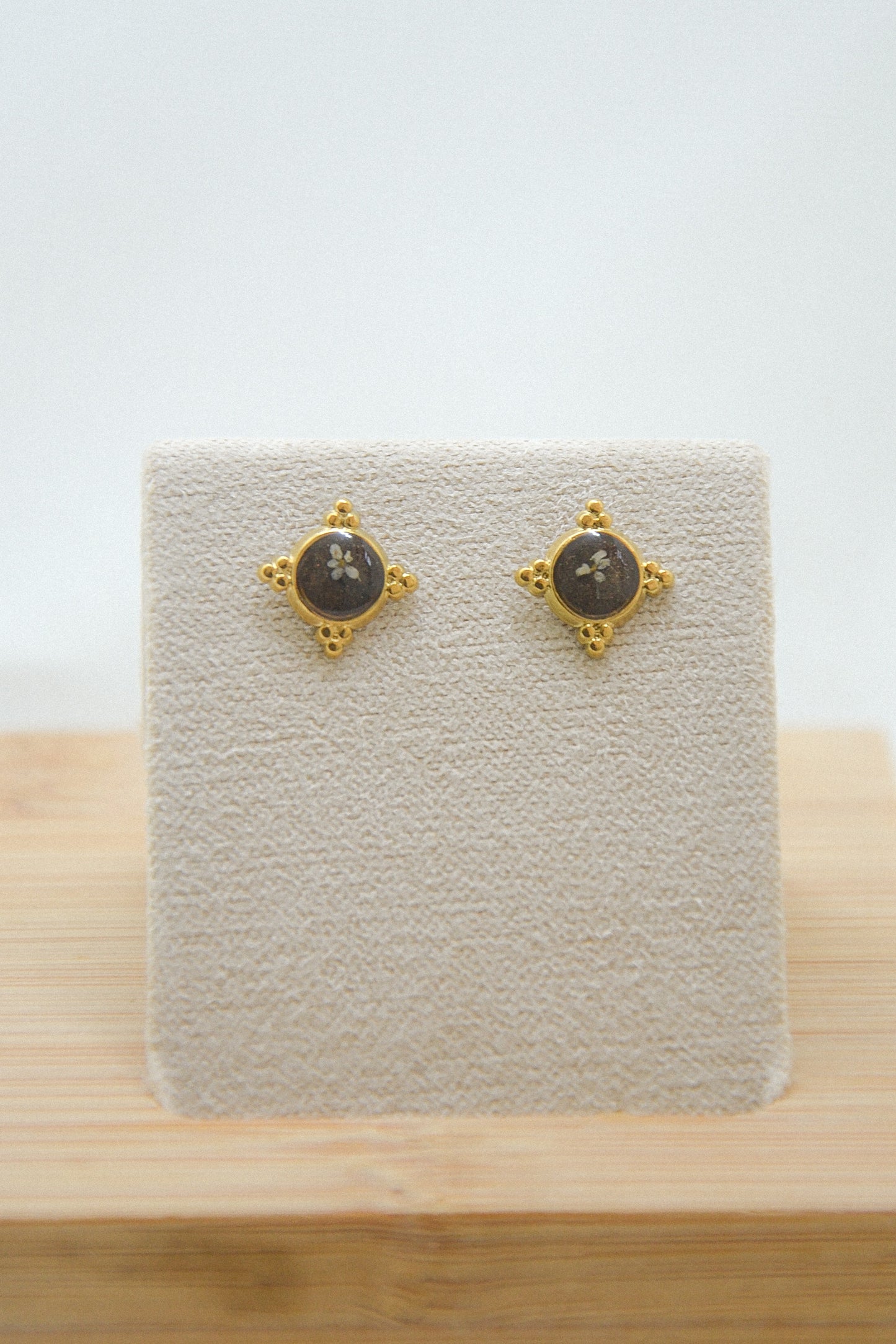 Queen Anne’s Lace Studs