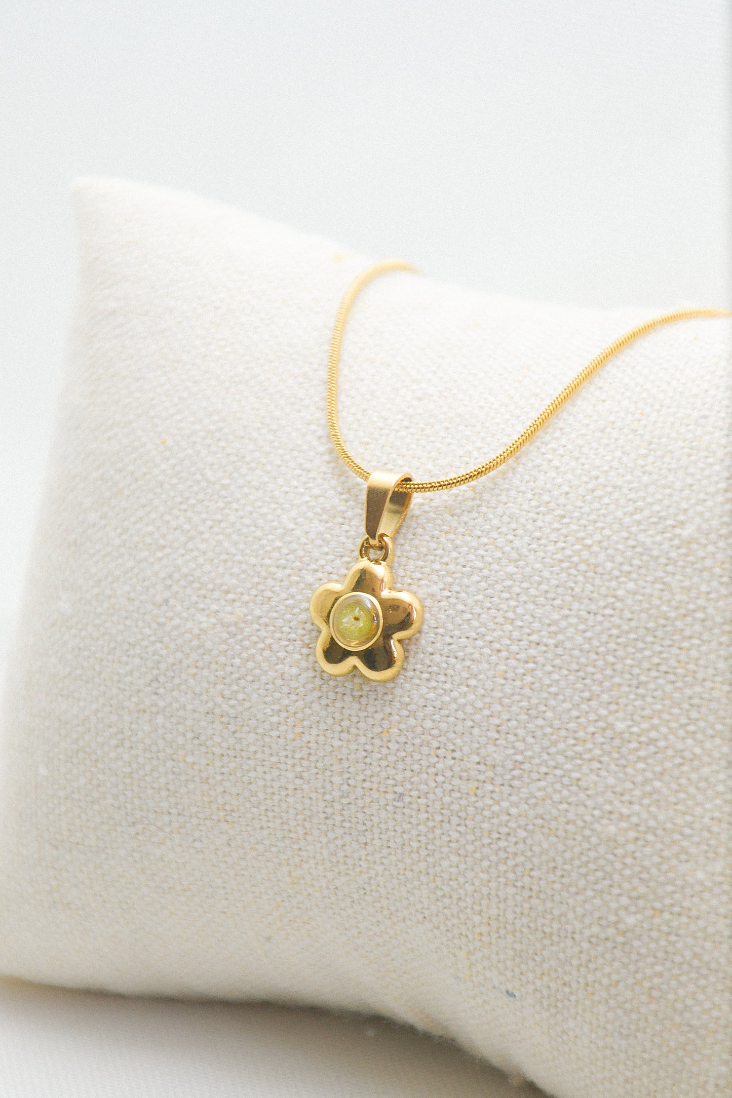 Flower necklace