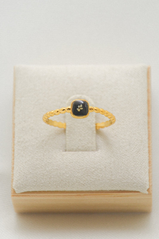 Flower ring