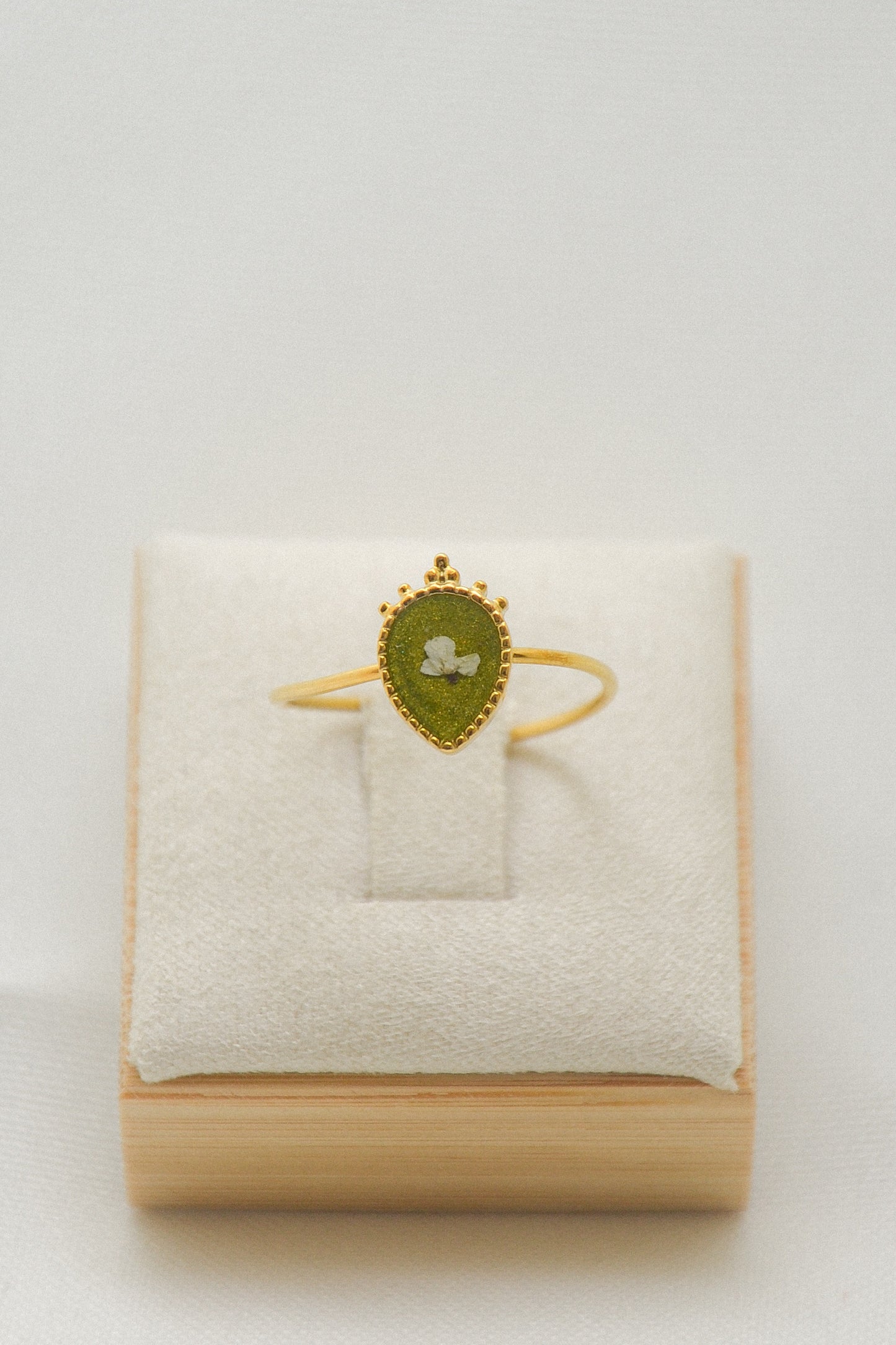 Flower ring