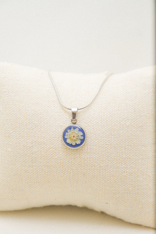 Flower necklace