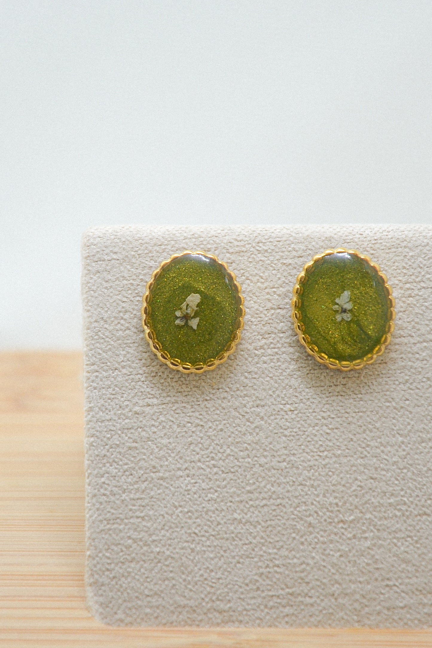 Queen Anne’s Lace Studs