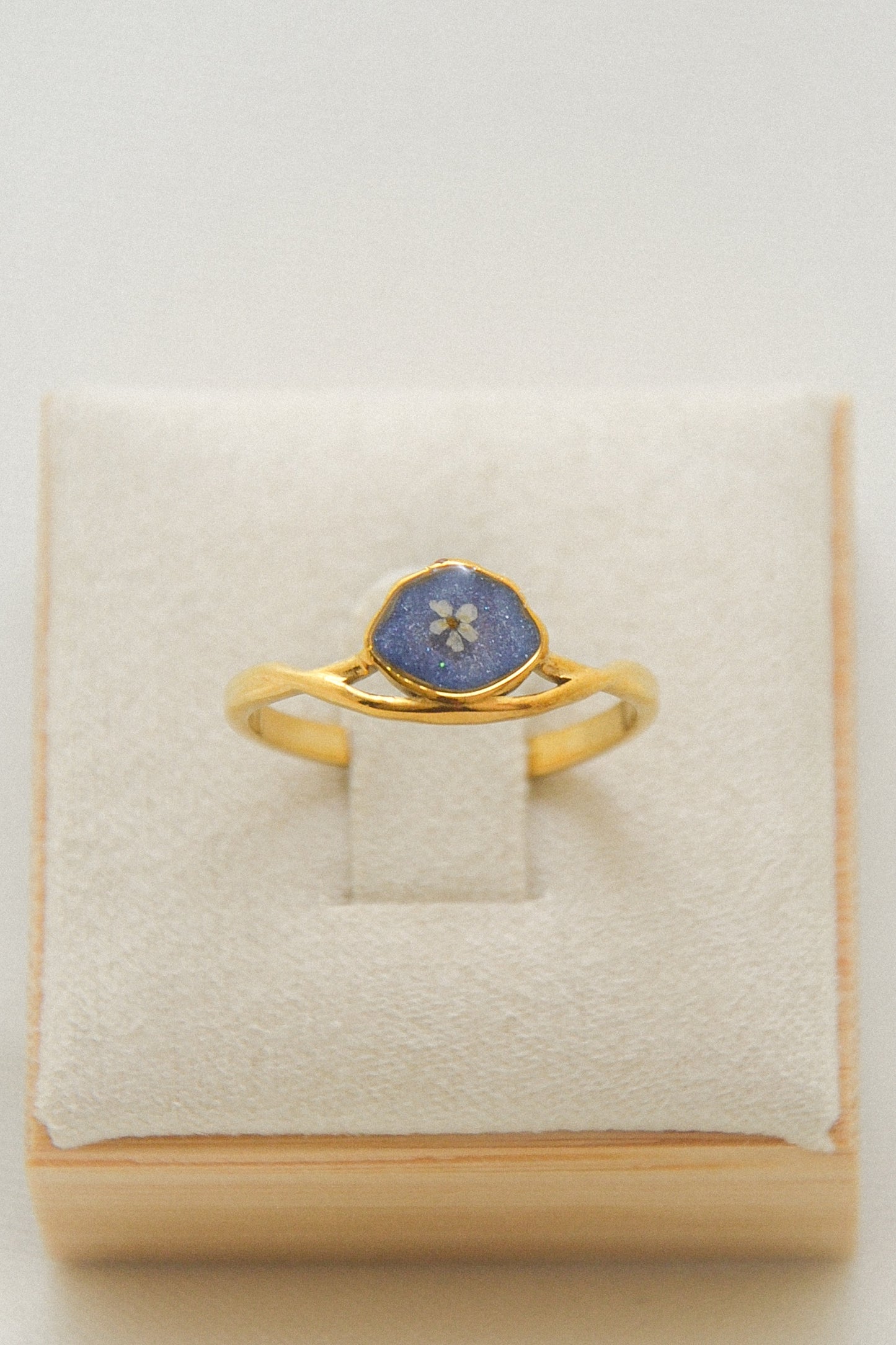 Flower ring