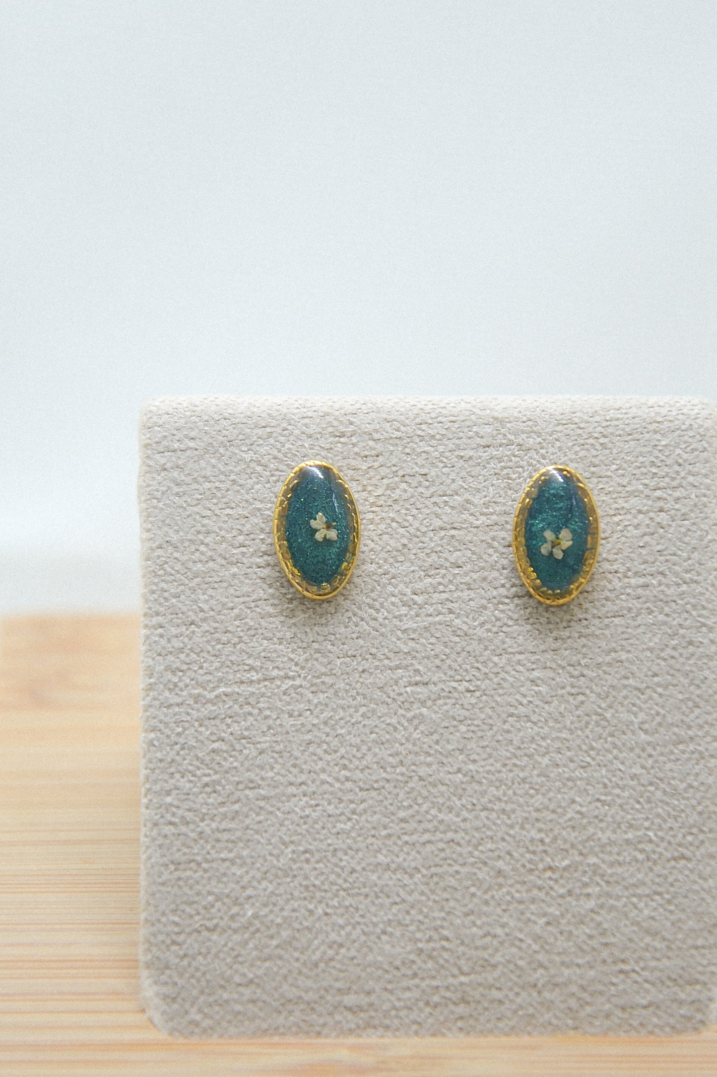 Queen Anne’s Lace Studs