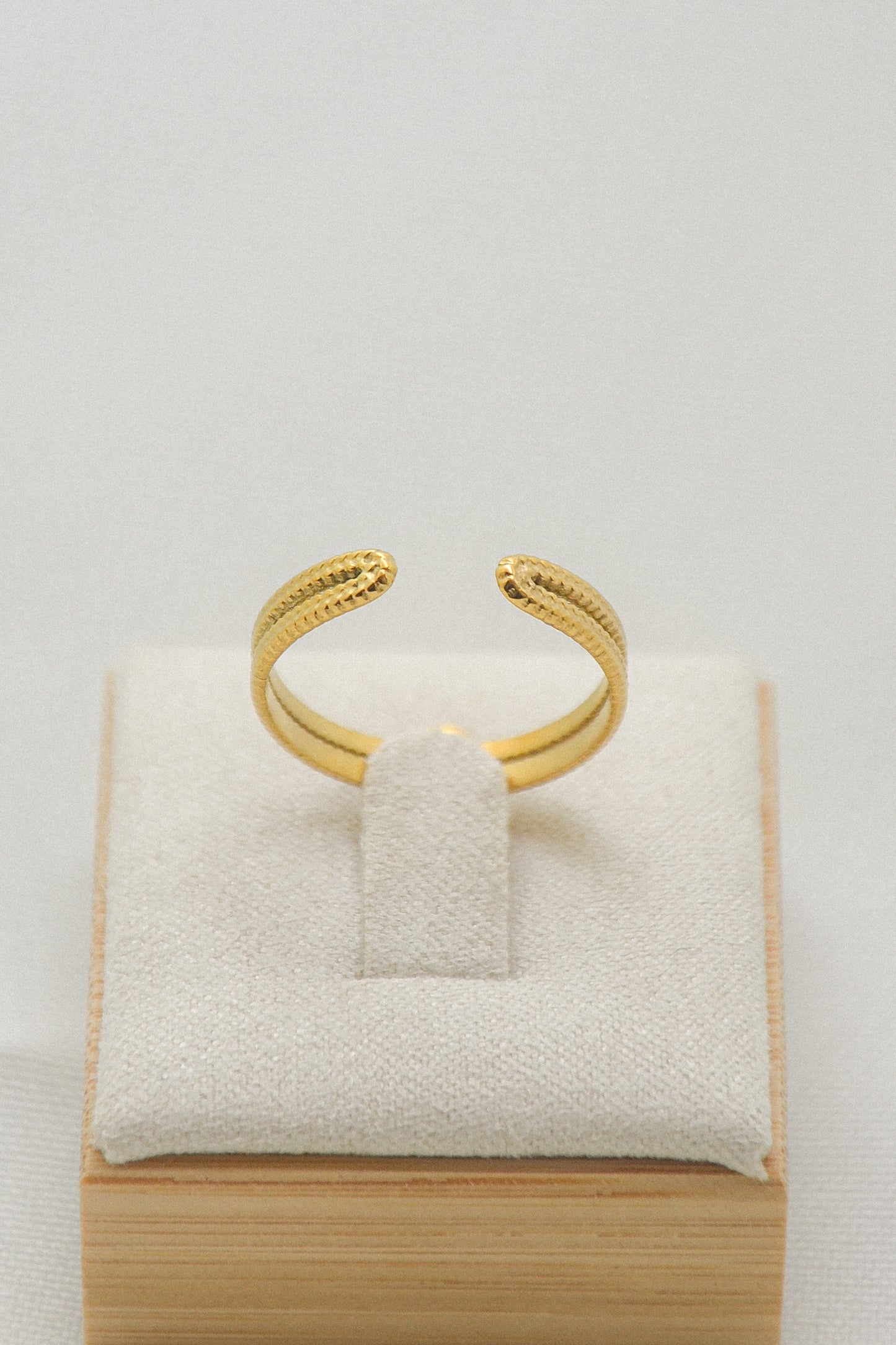 Flower ring