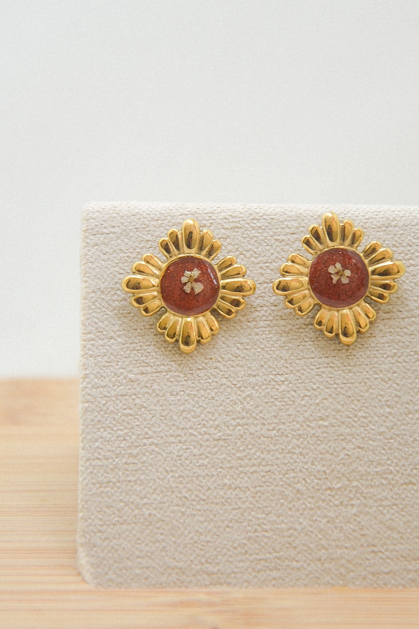 Queen Anne’s Lace Studs