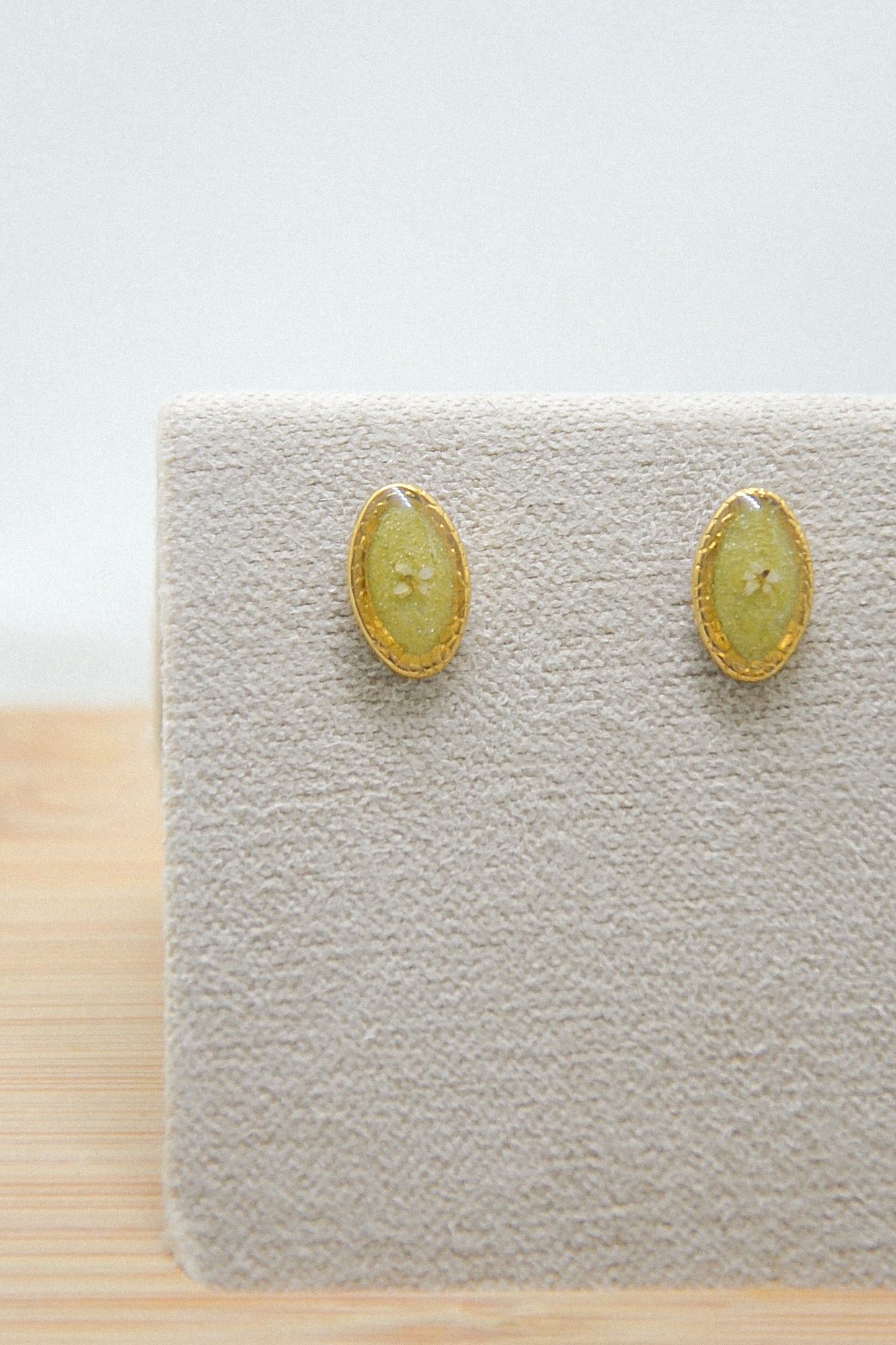 Queen Anne’s Lace Studs