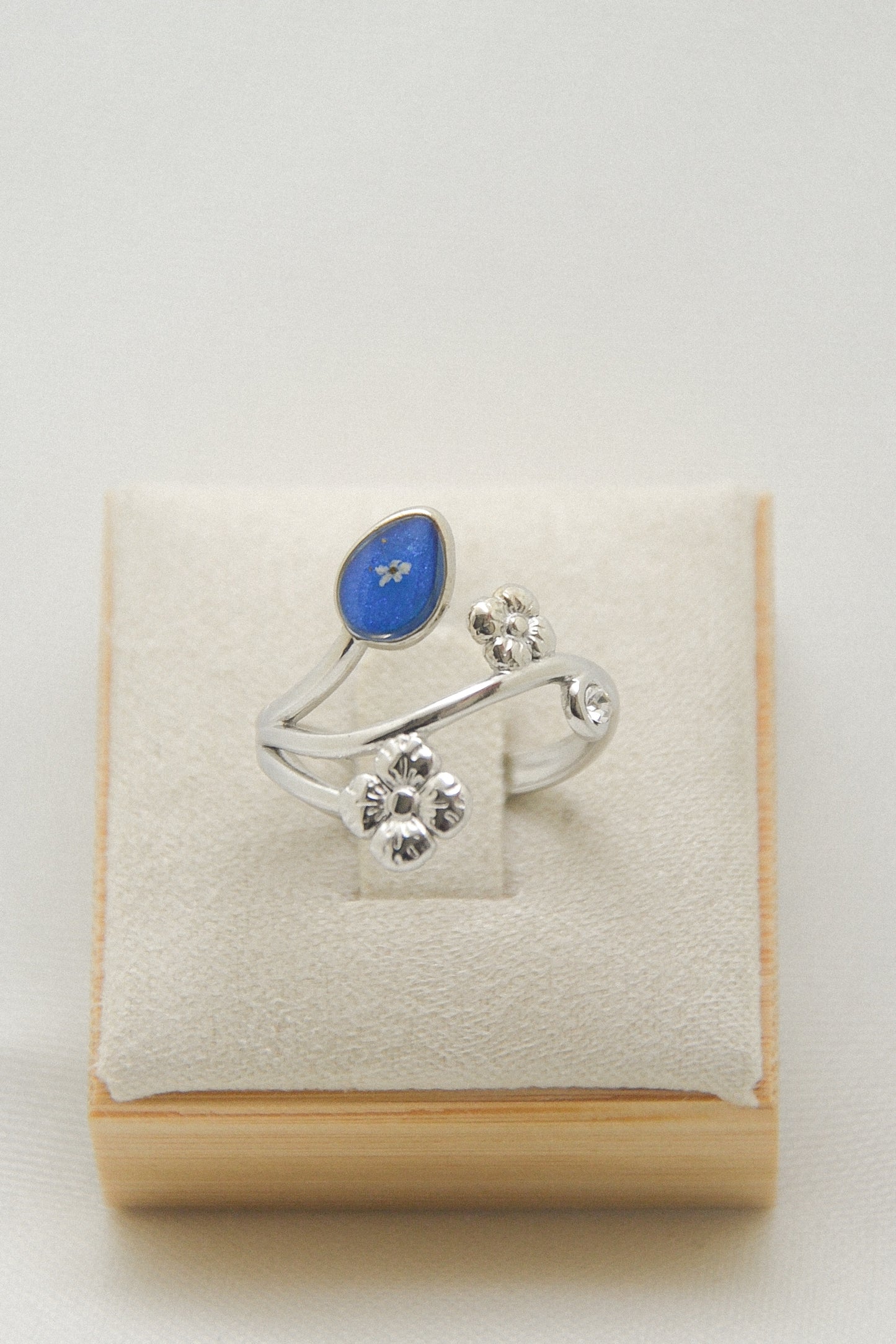 Flower ring