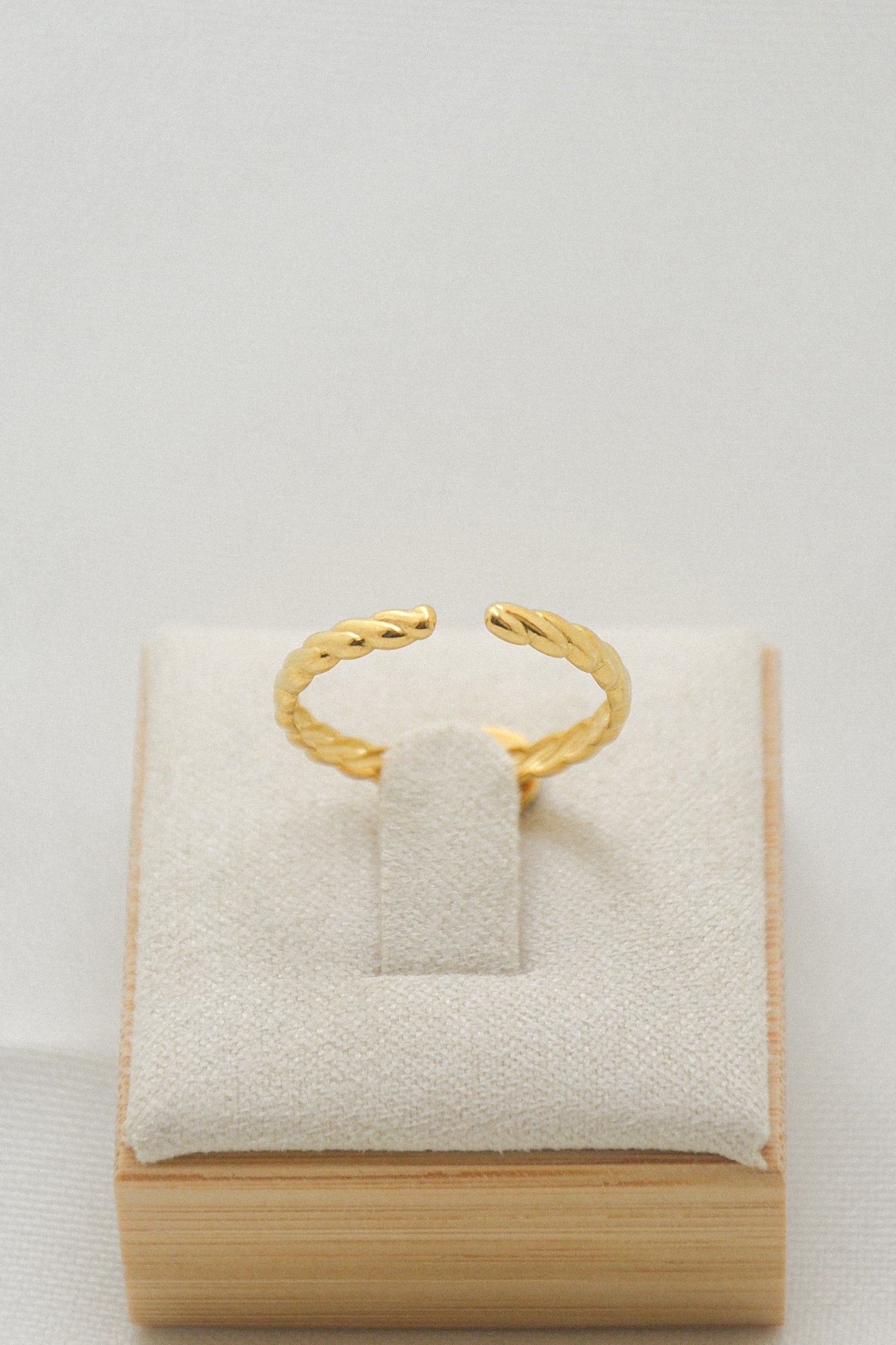 Flower ring