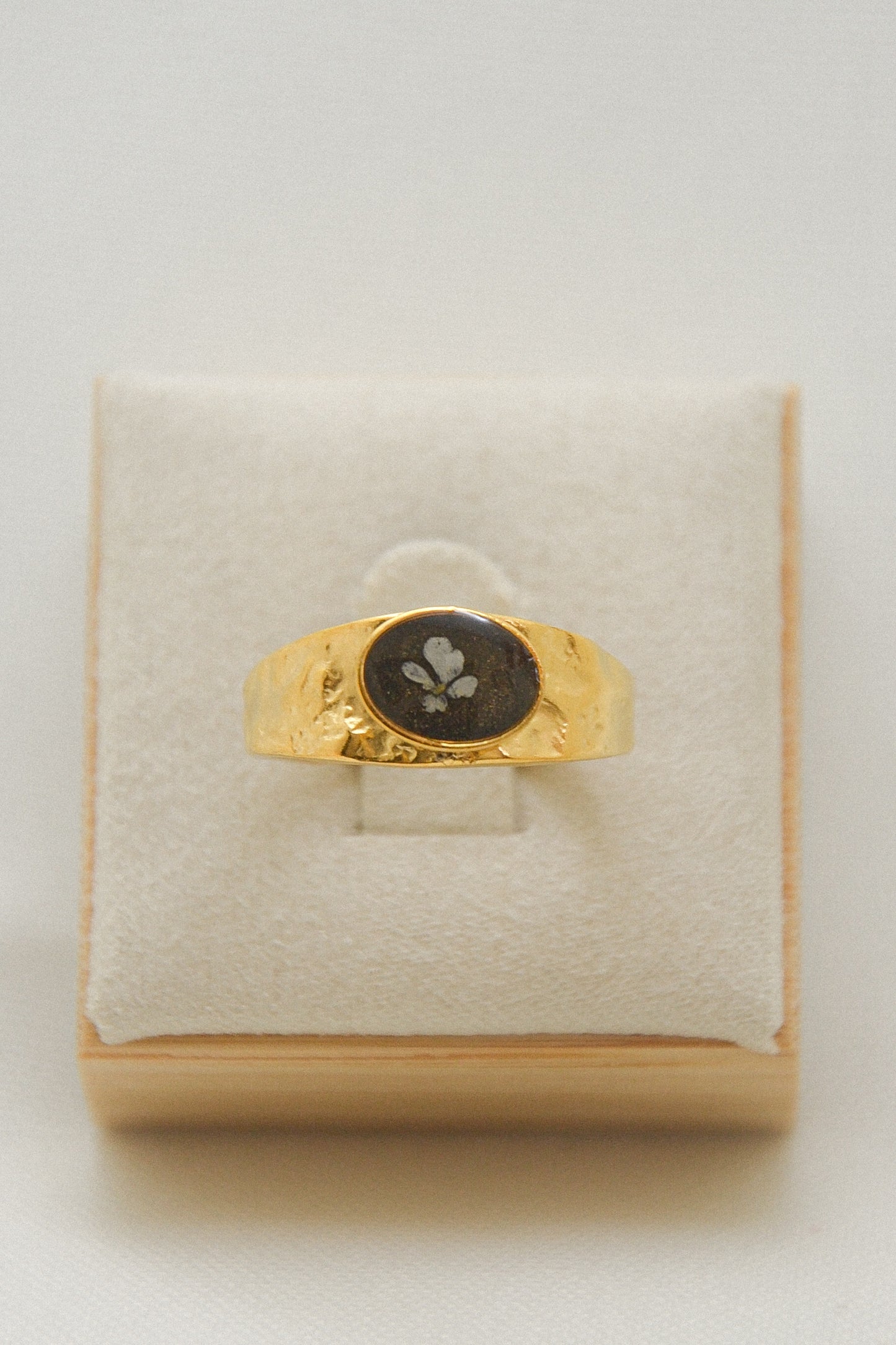 Flower ring