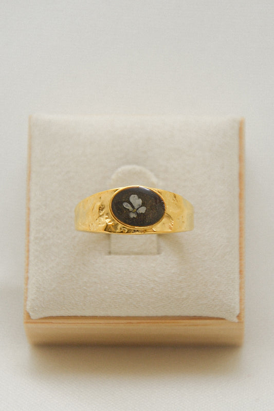 Flower ring