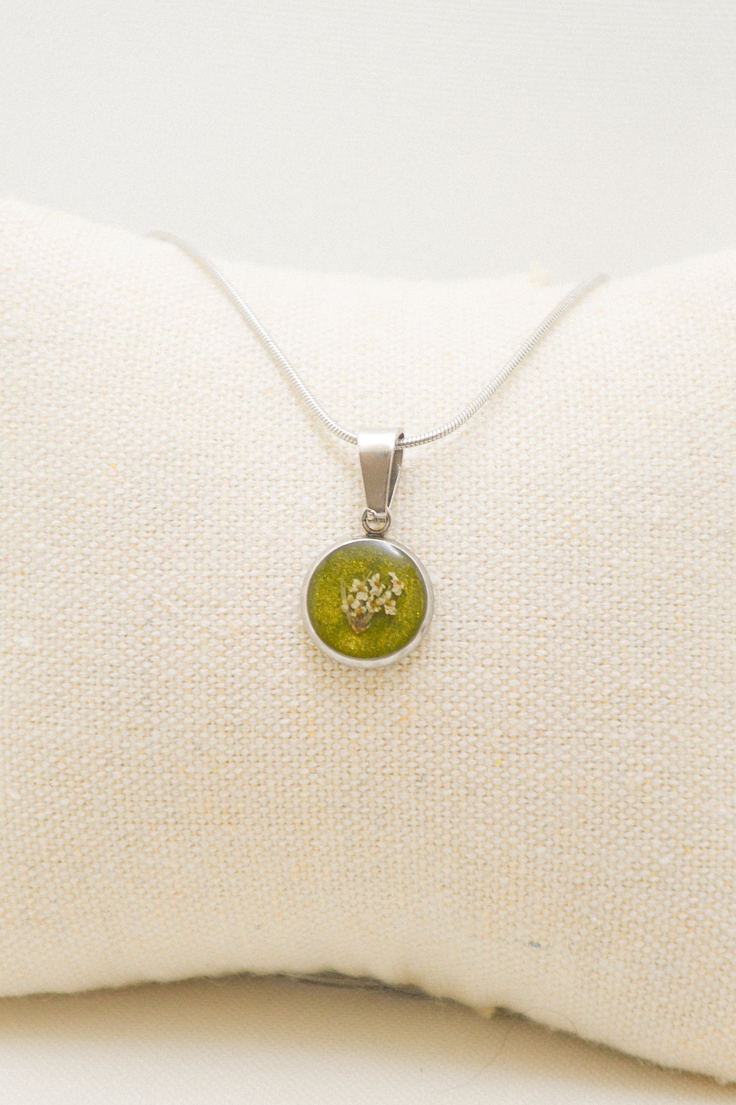 Flower necklace