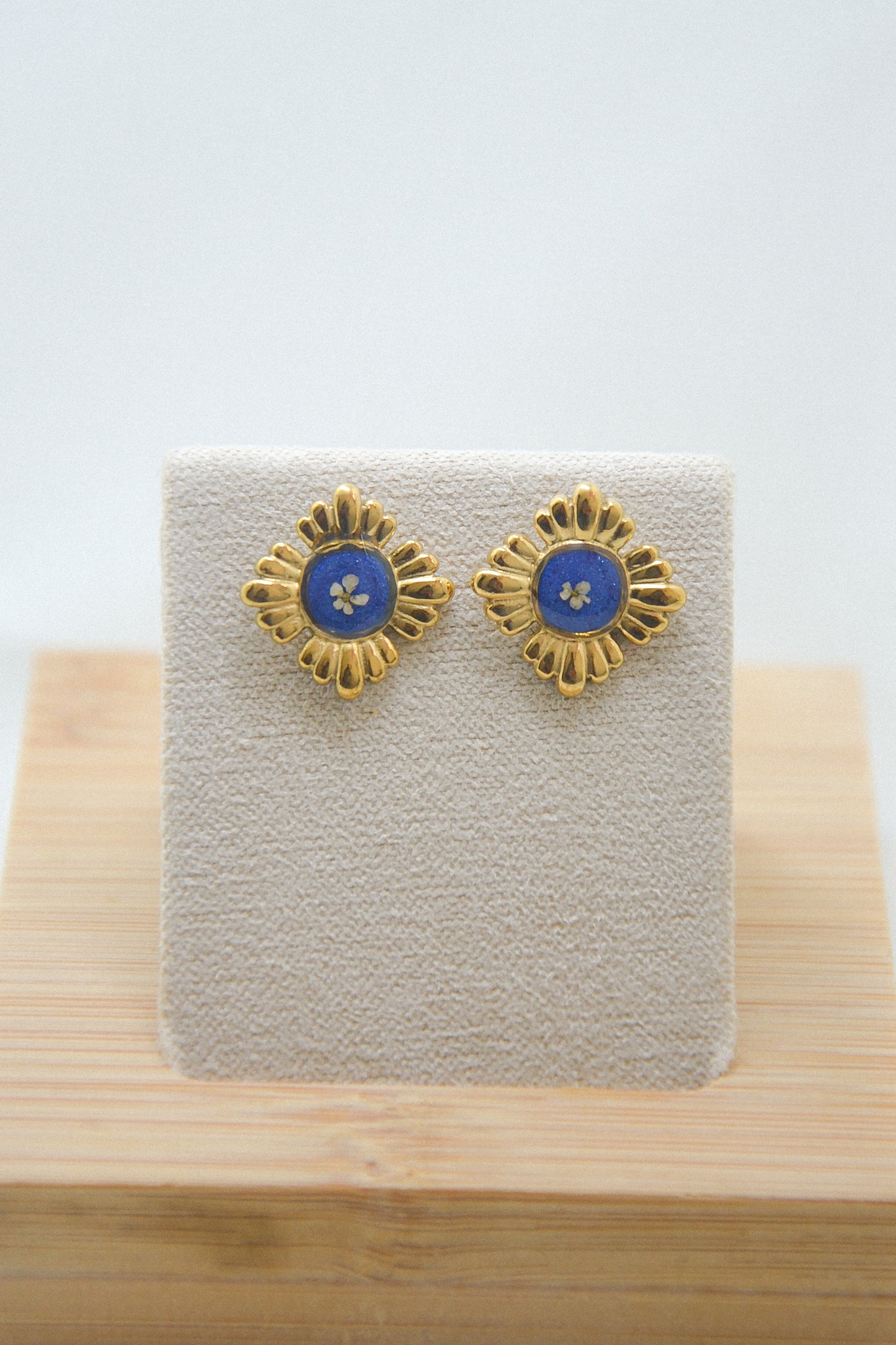 Queen Anne’s Lace Studs