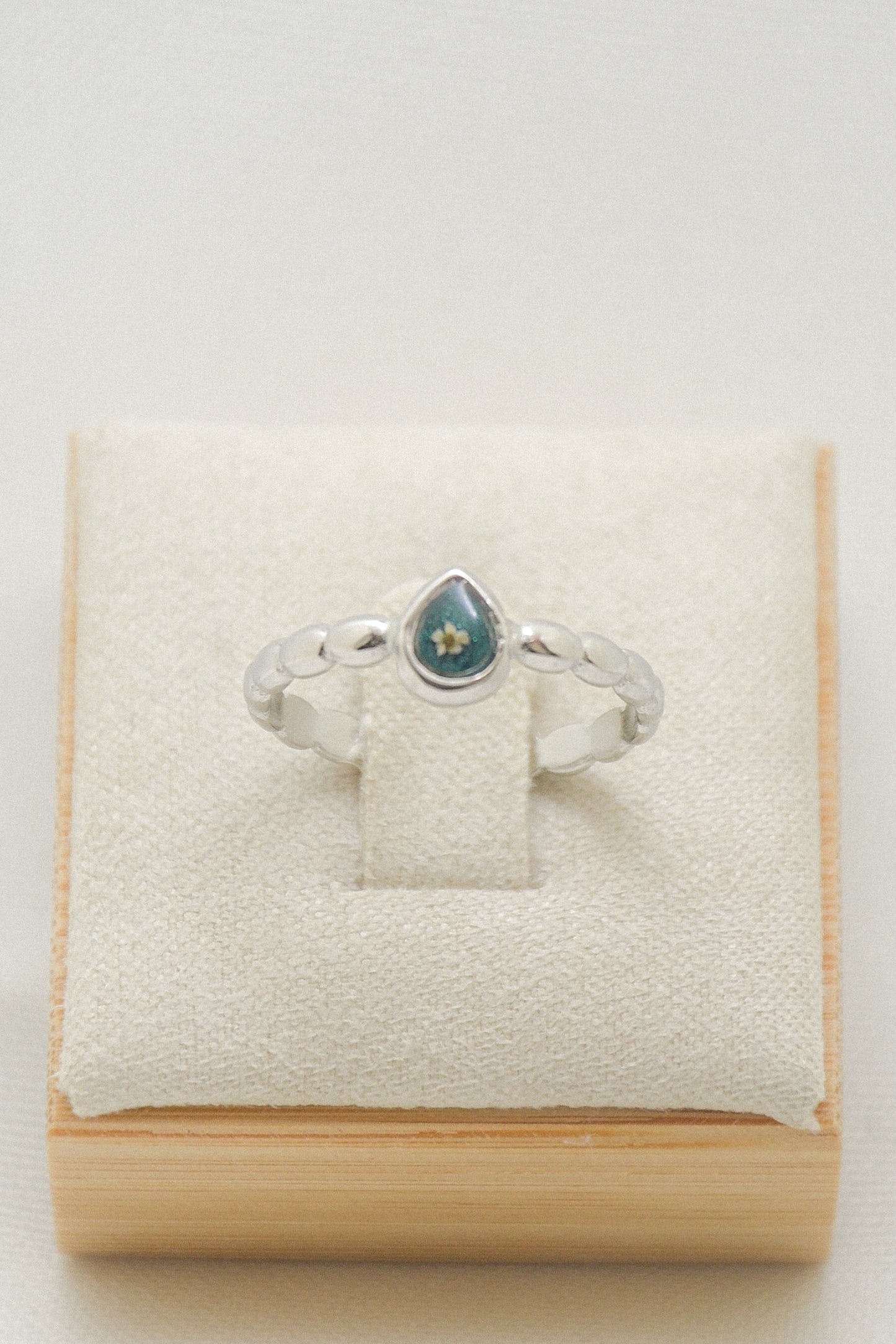 Flower ring