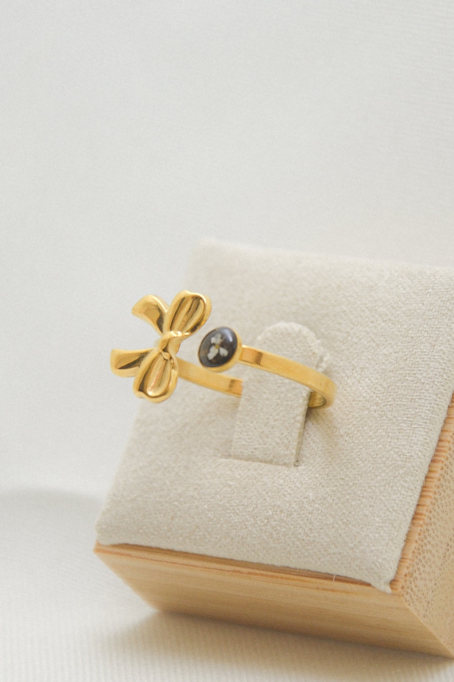 Flower ring
