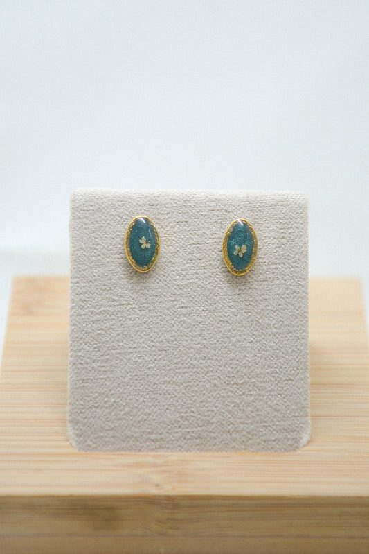 Queen Anne’s Lace Studs